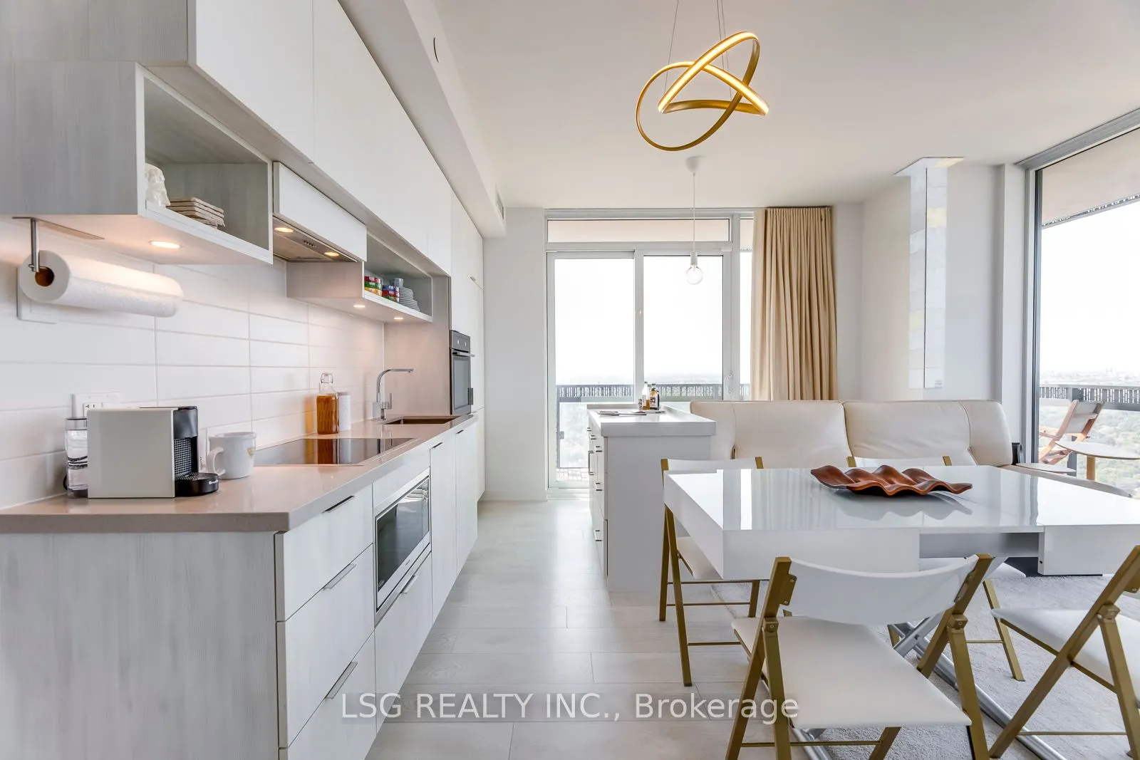 8 Eglinton Avenue E, #5205