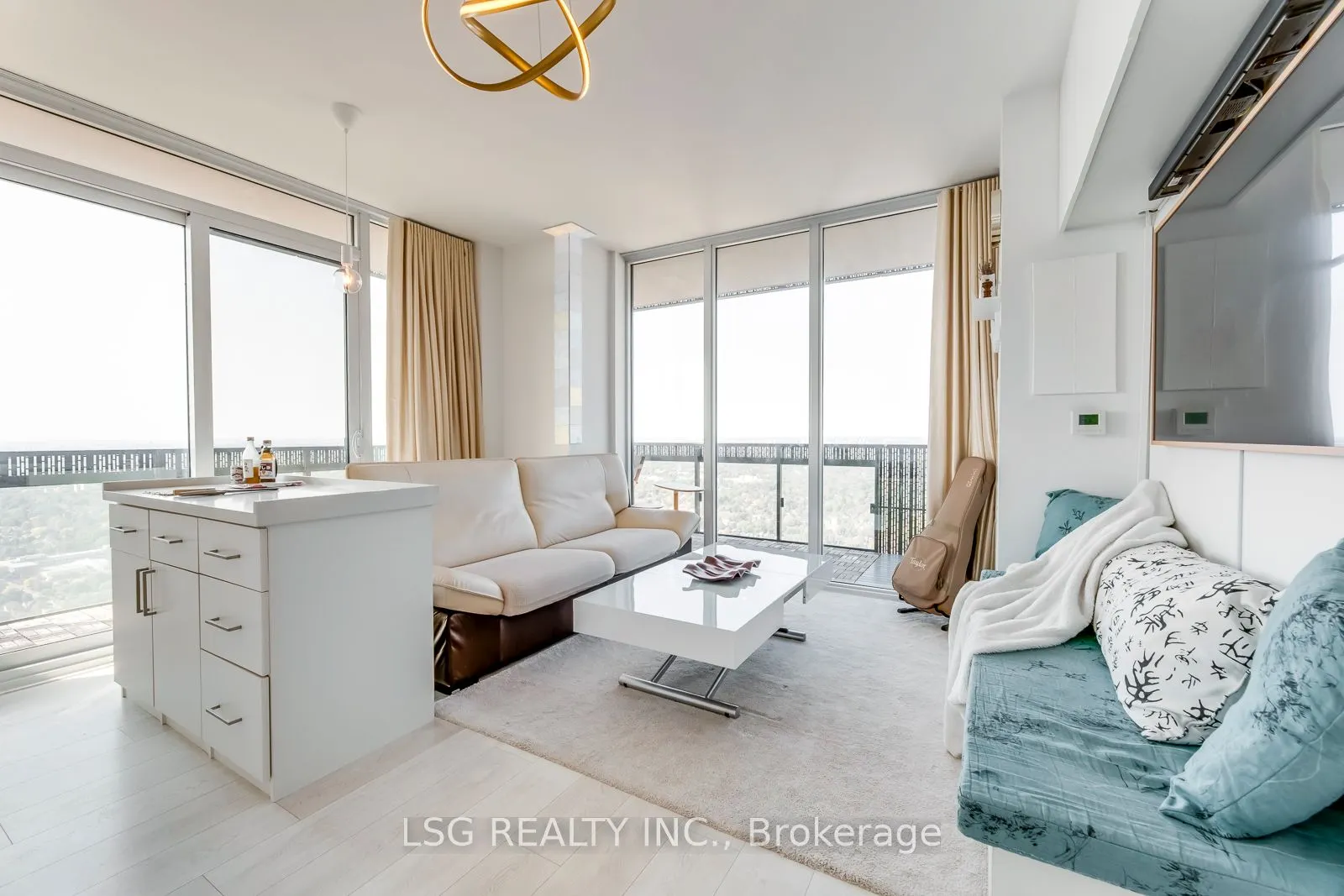 8 Eglinton Avenue E, #5205