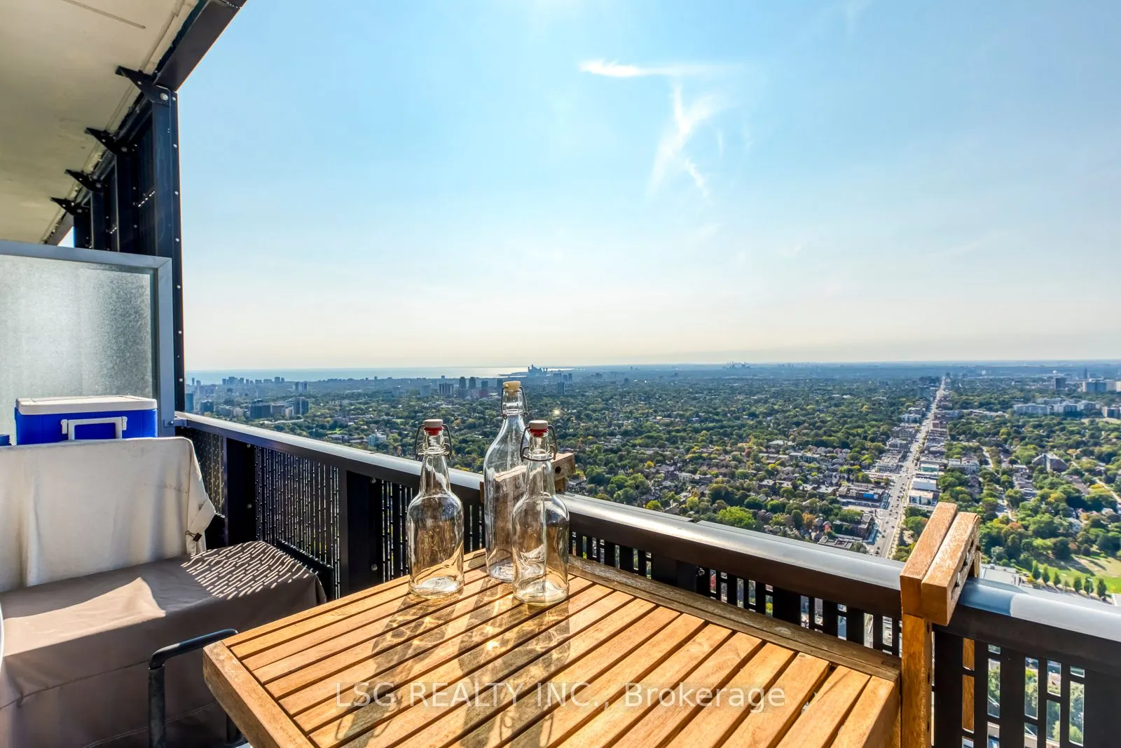 8 Eglinton Avenue E, #5205