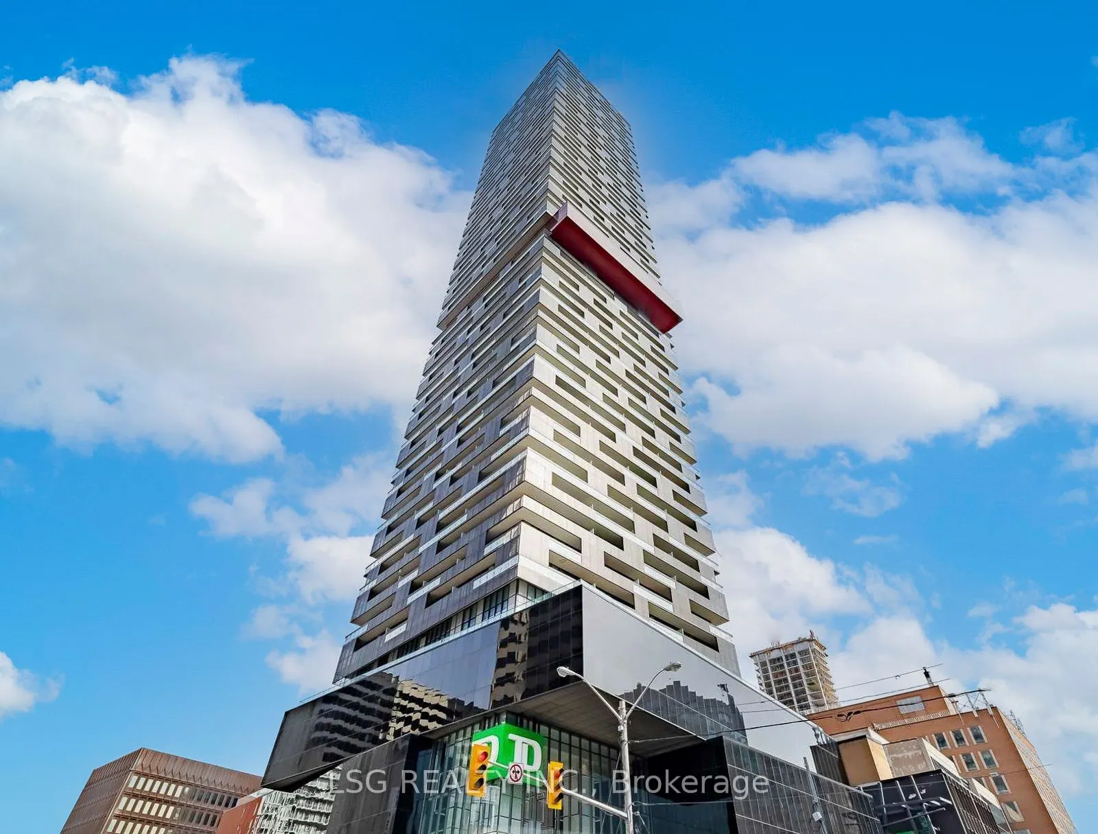 8 Eglinton Avenue E, #5205