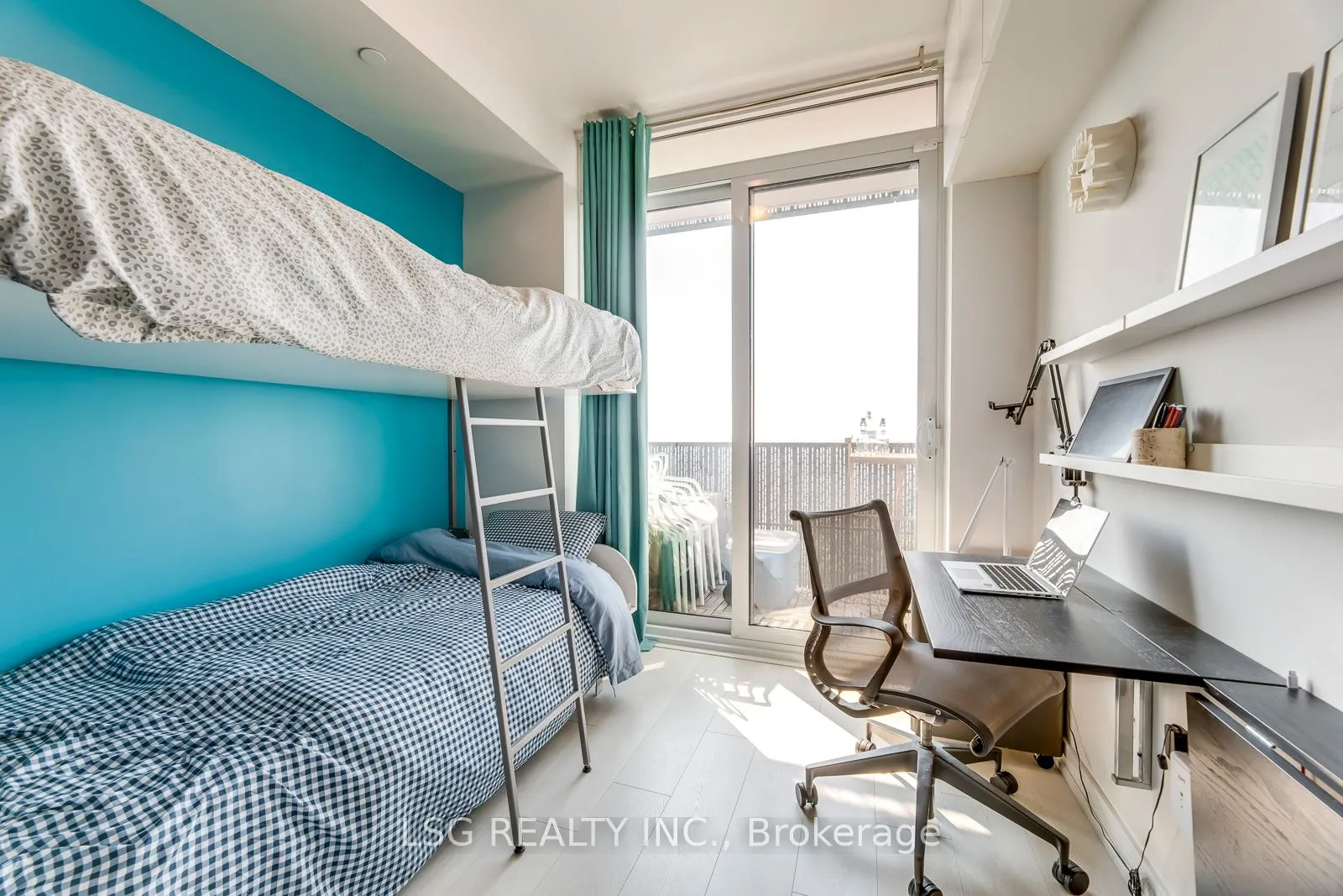 8 Eglinton Avenue E, #5205