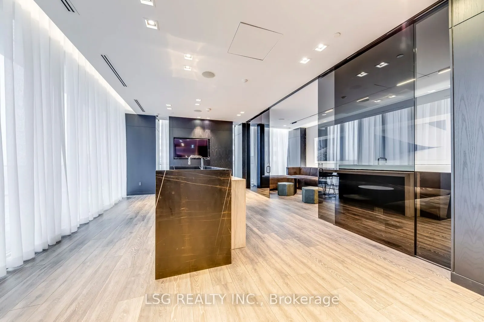 8 Eglinton Avenue E, #5205