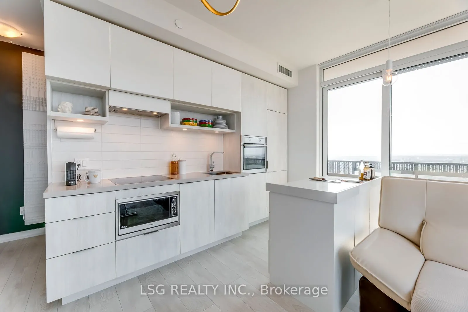 8 Eglinton Avenue E, #5205