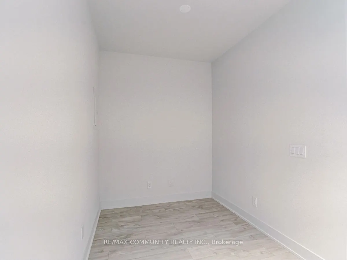 8 Cumberland Street, #2905