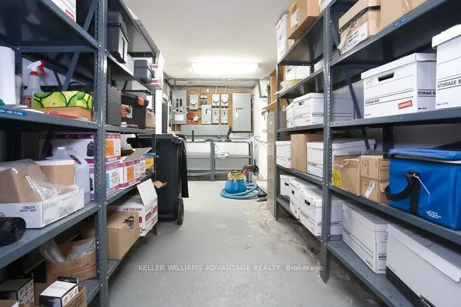 157 Gerrard Street E