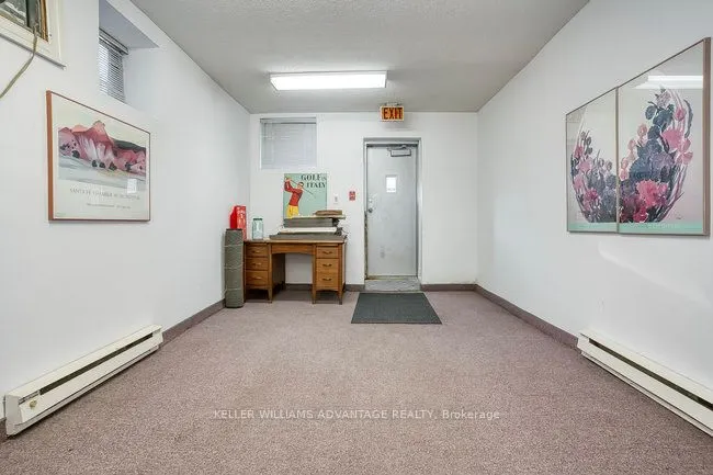157 Gerrard Street E