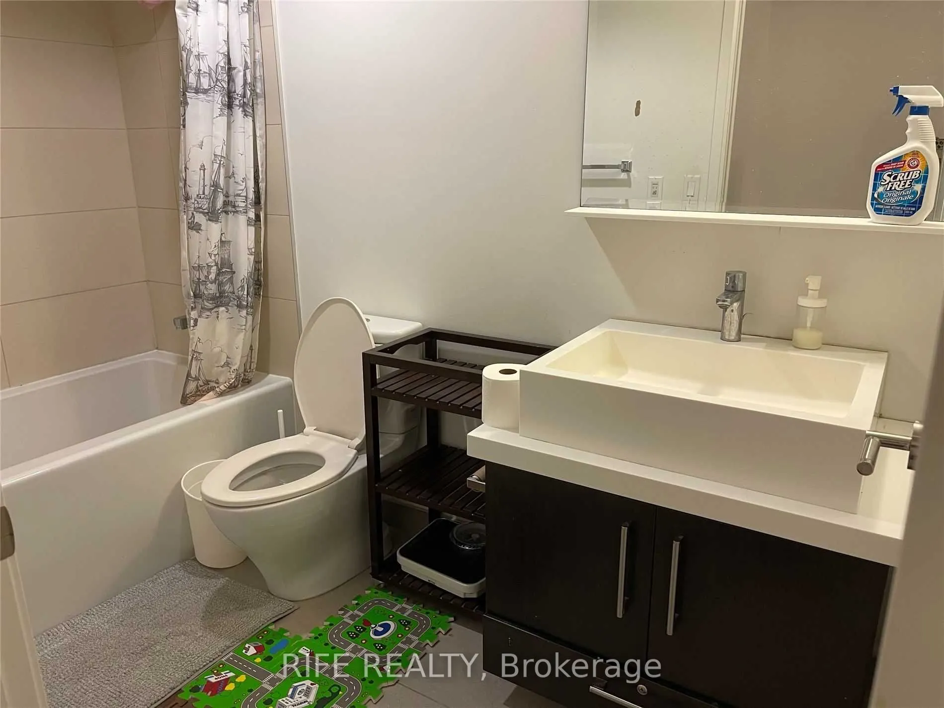 1080 Bay Street, #1411