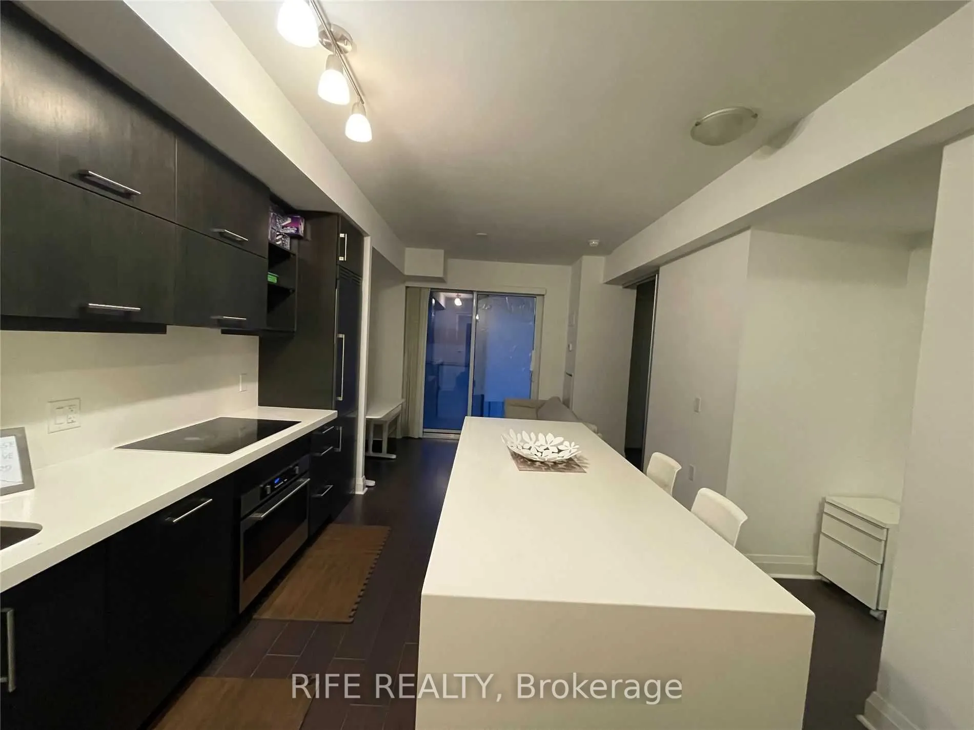 1080 Bay Street, #1411