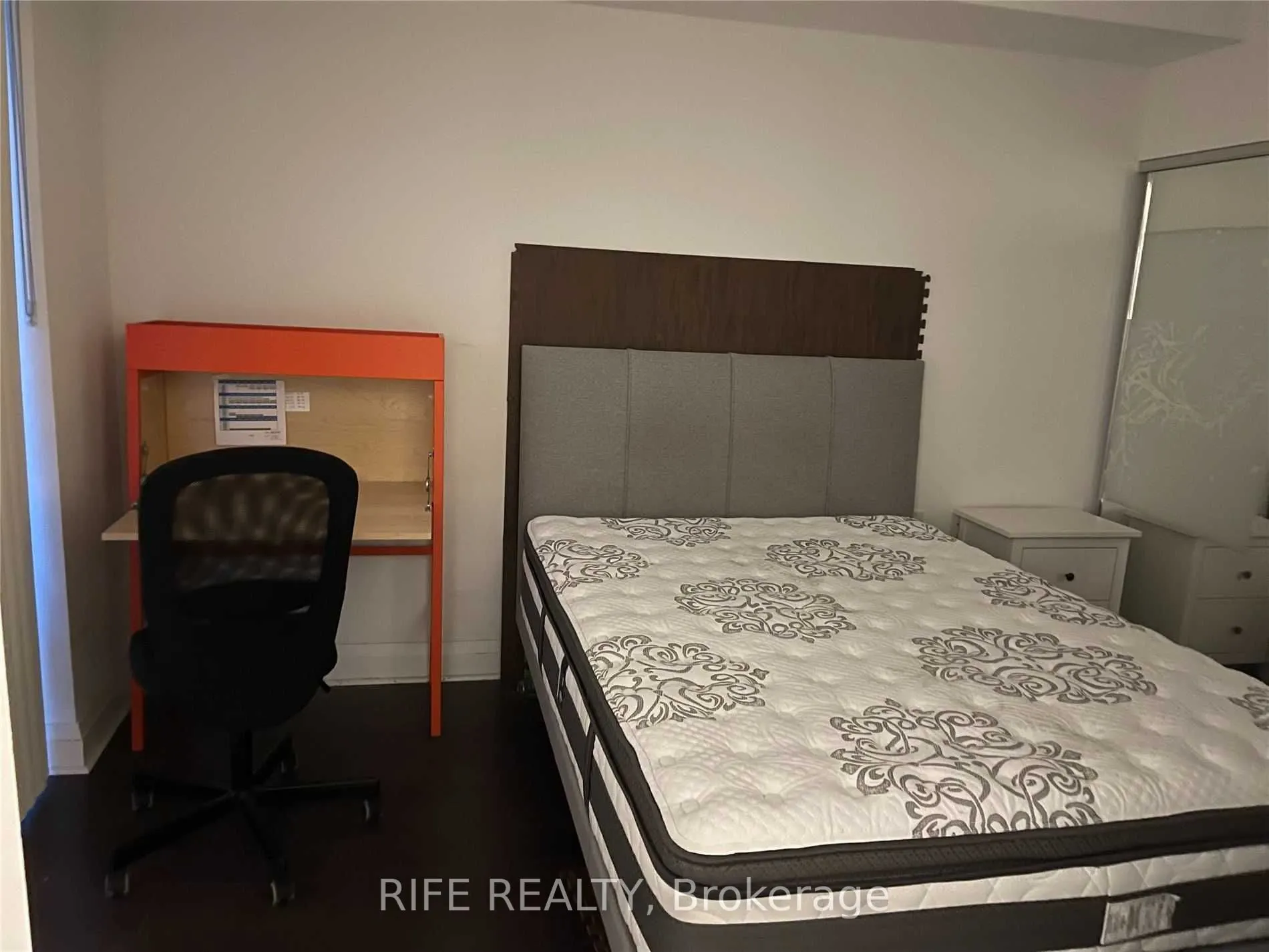 1080 Bay Street, #1411