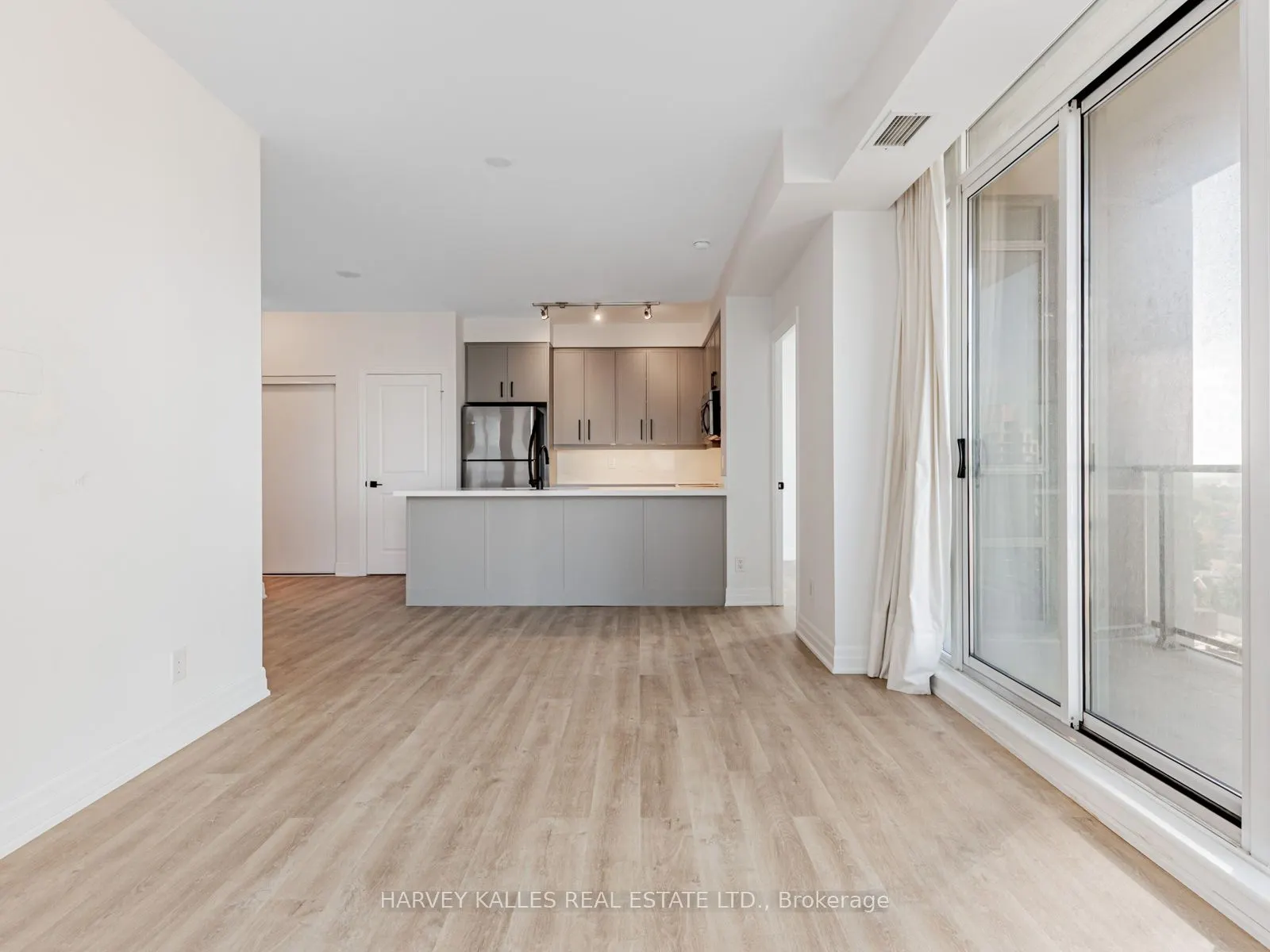 500 St Clair Avenue W, #1003
