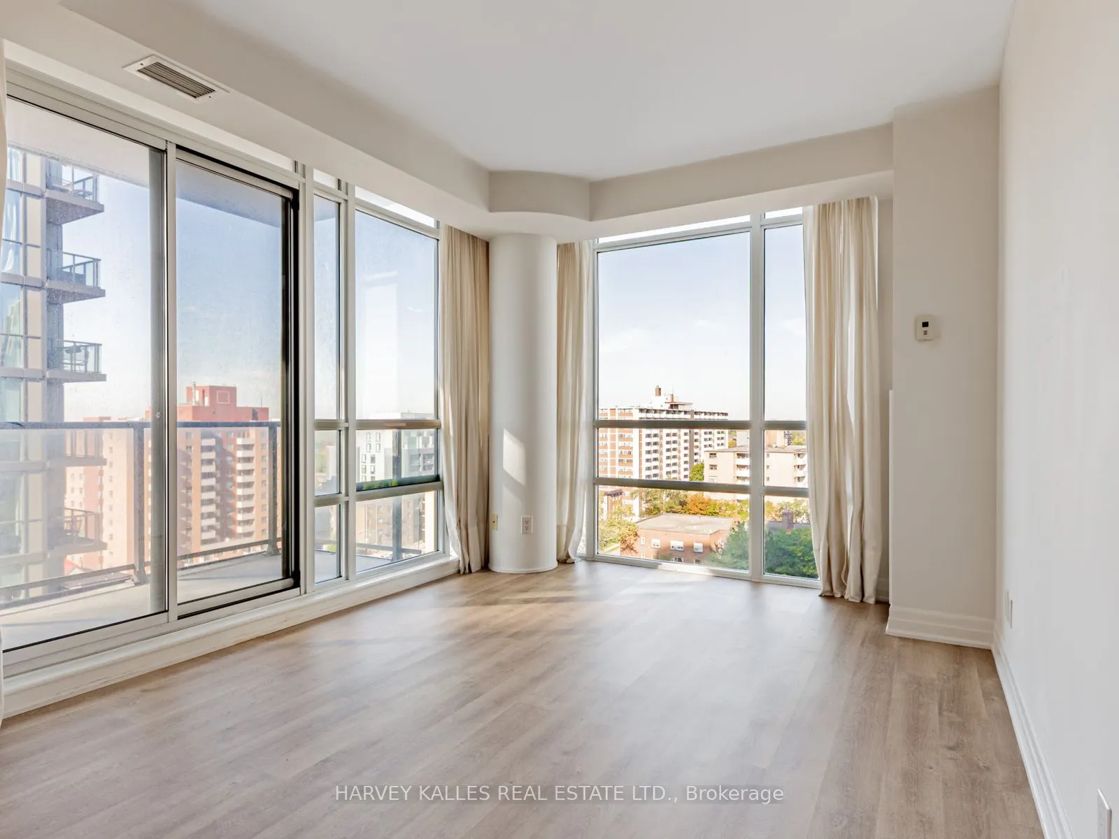 500 St Clair Avenue W, #1003