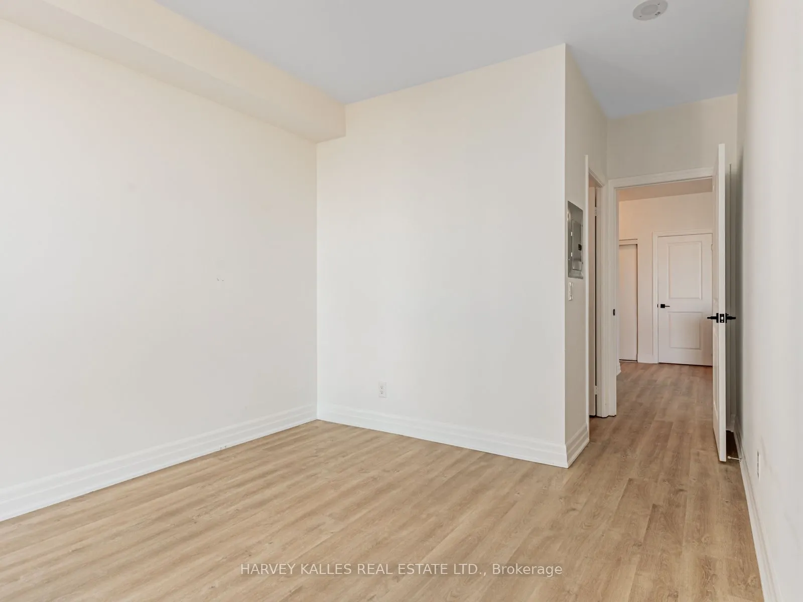 500 St Clair Avenue W, #1003