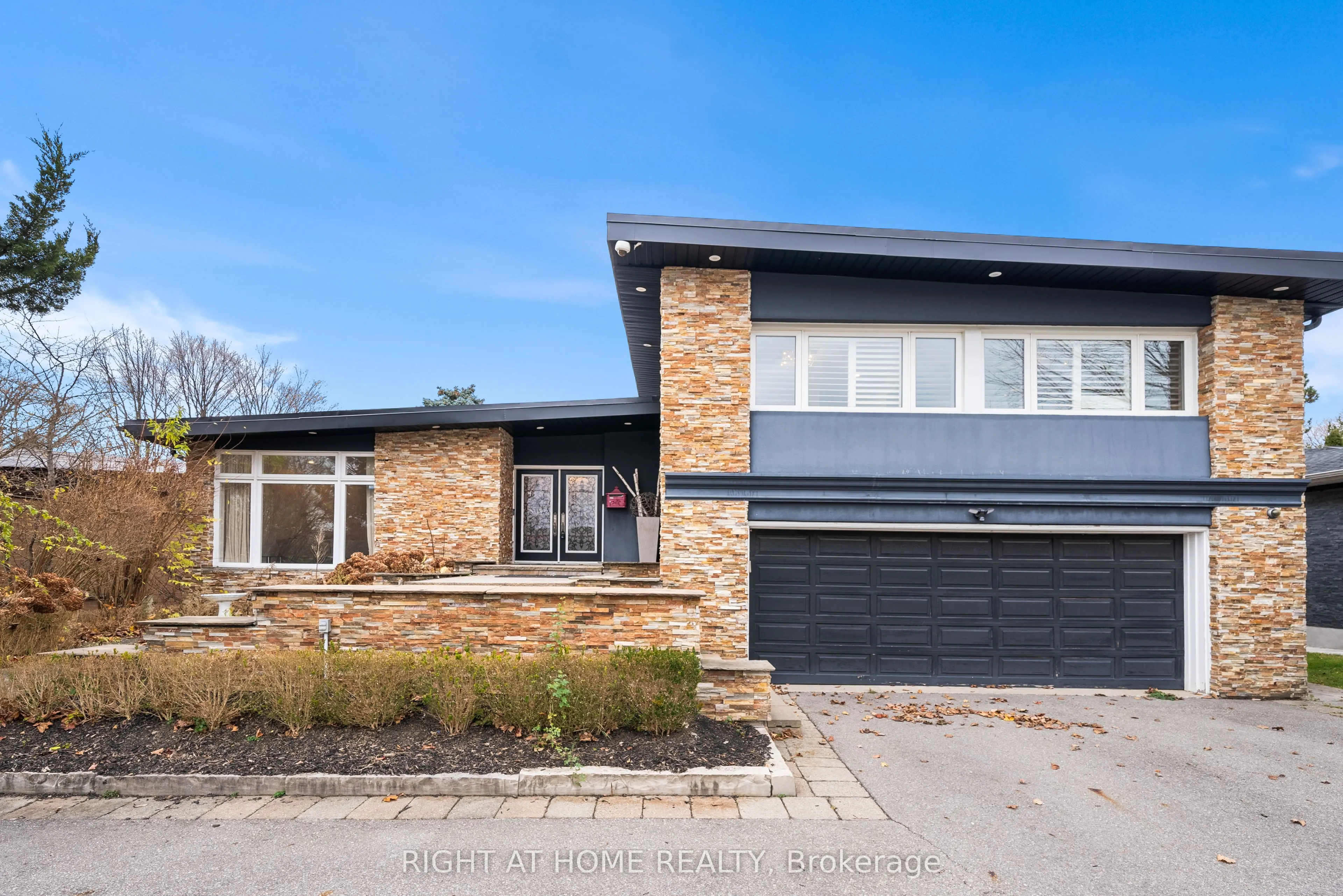40 Heathview Avenue