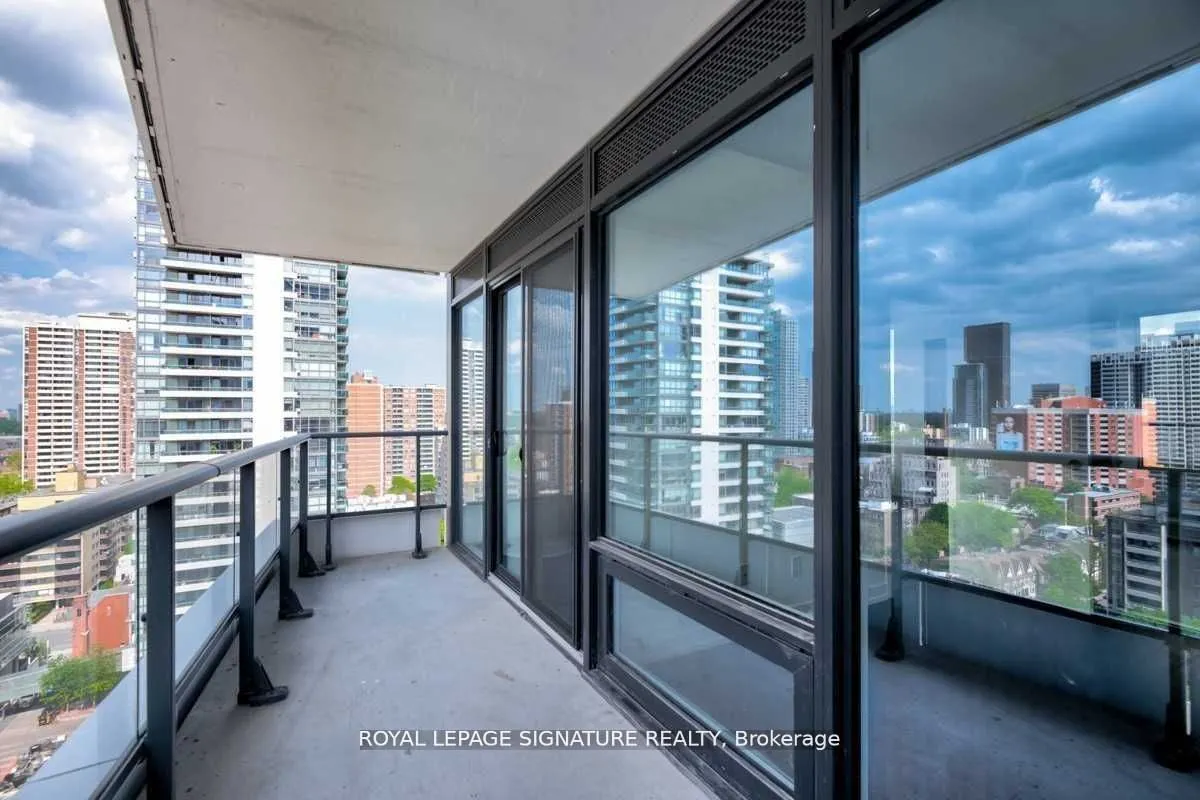85 Wood Street, #2706