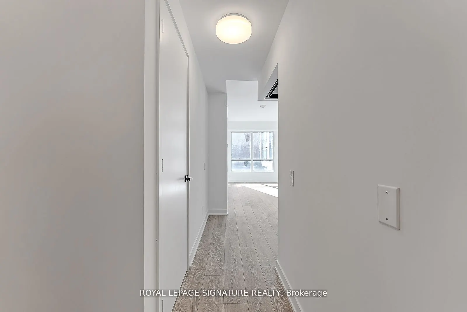 108 Peter Street, #810