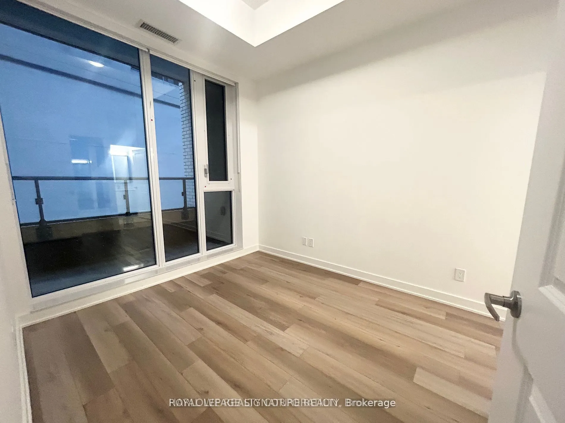 543 Richmond Street W, #223