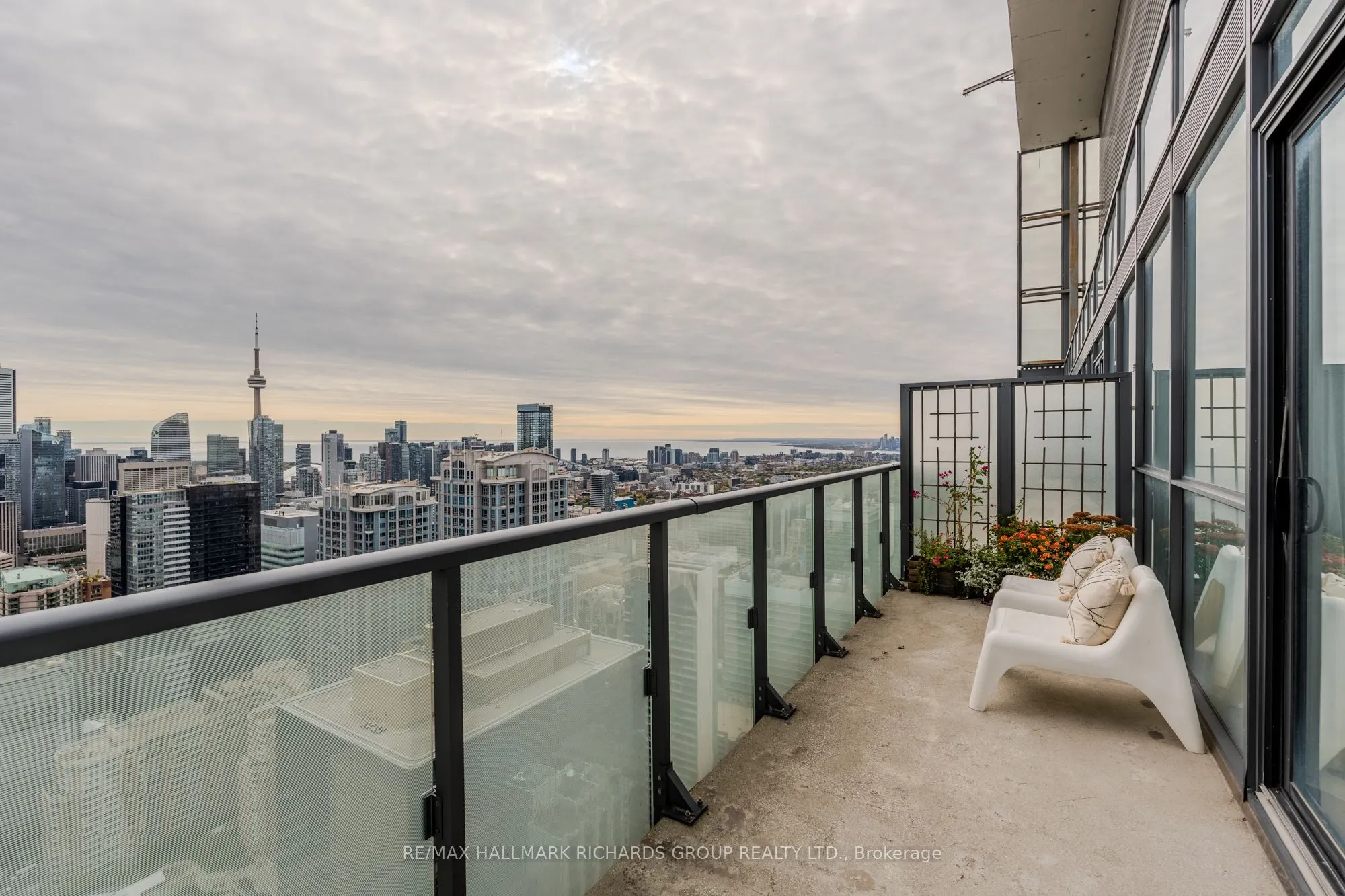 15 Grenville Street, #10