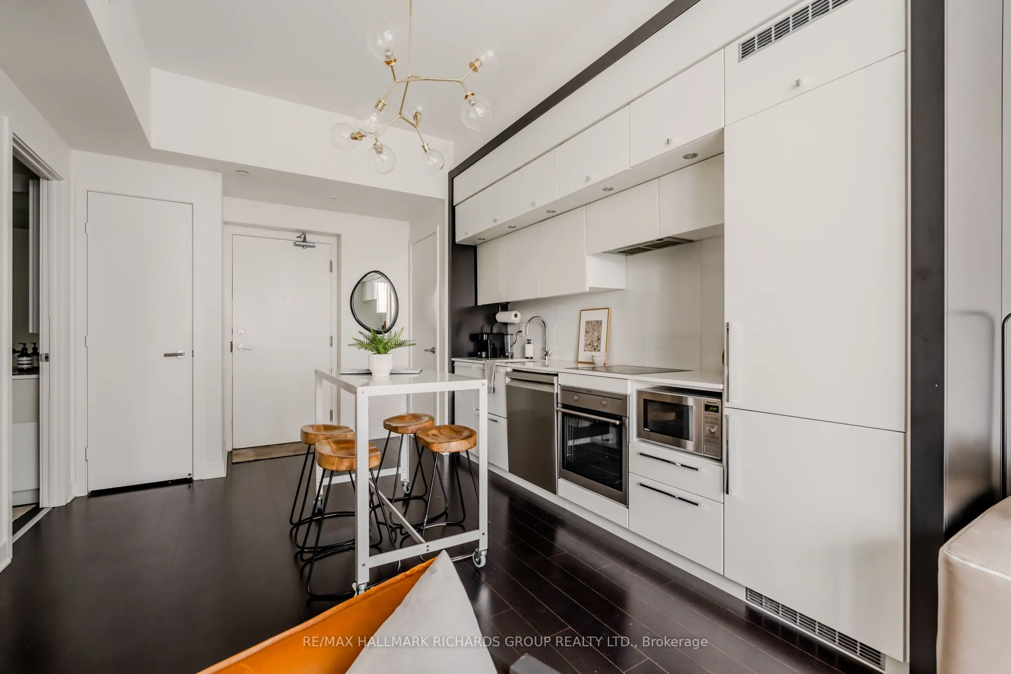 15 Grenville Street, #10