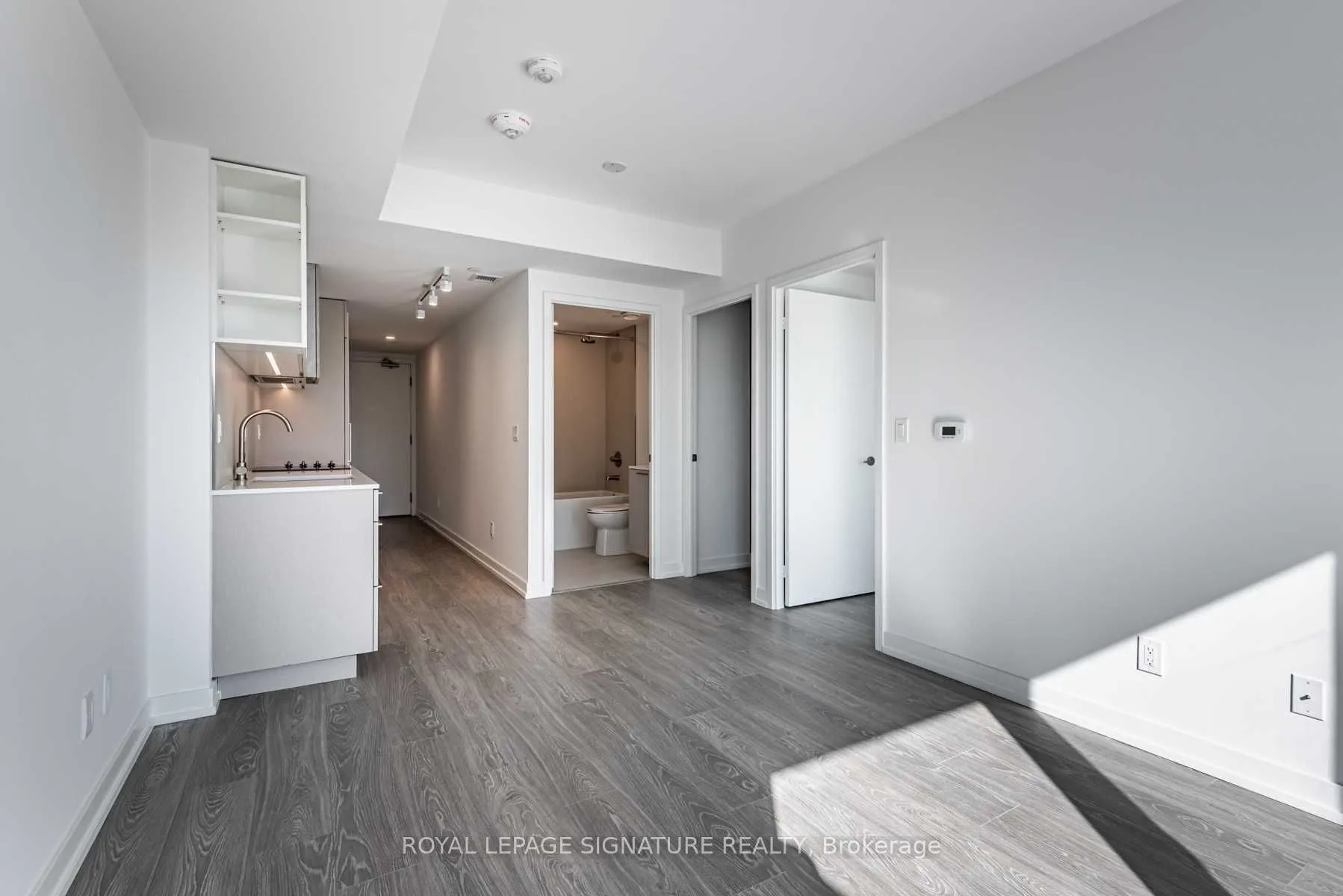 19 Western Battery Road, #301