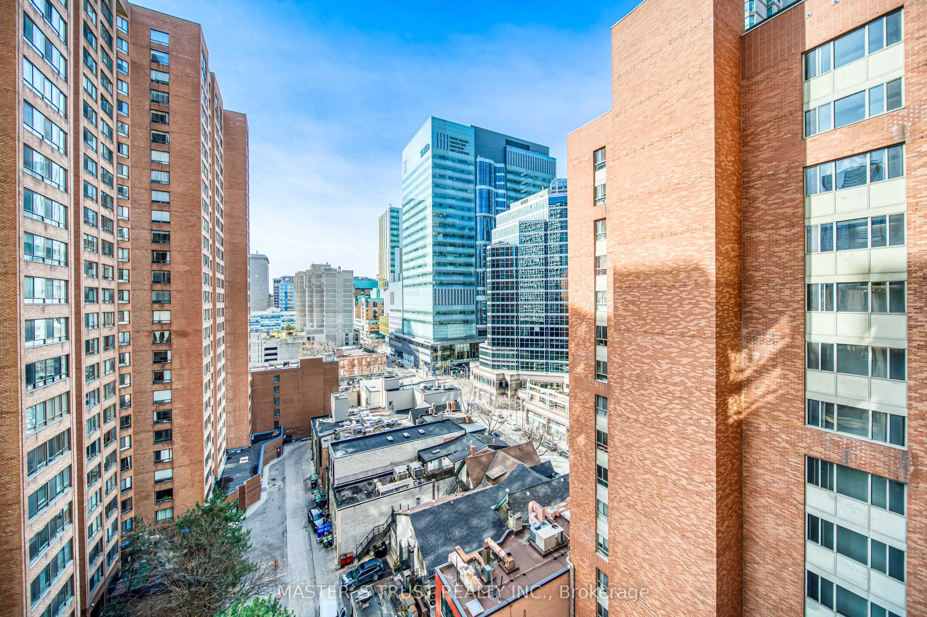 20 Edward Street, #916