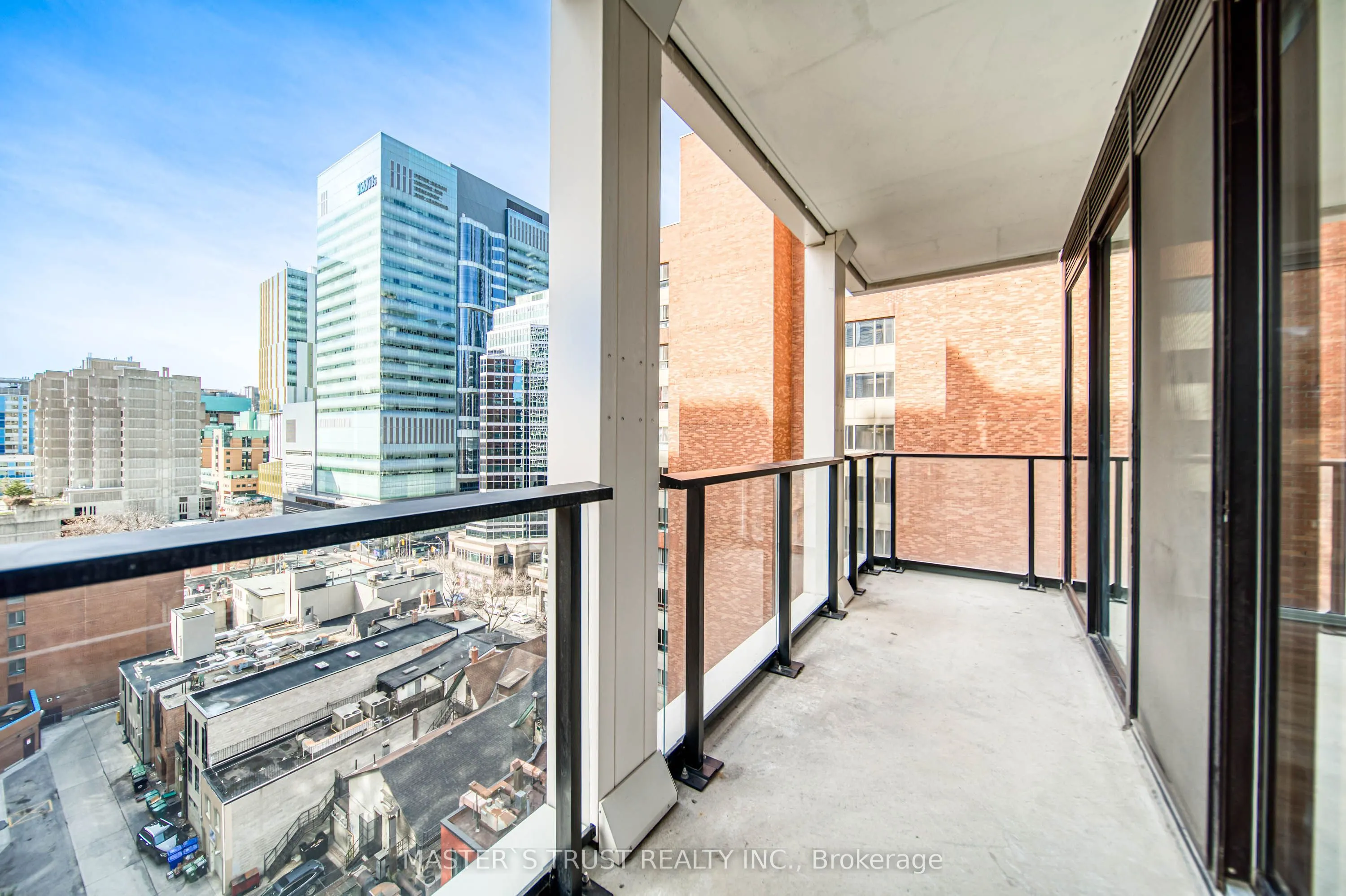 20 Edward Street, #916