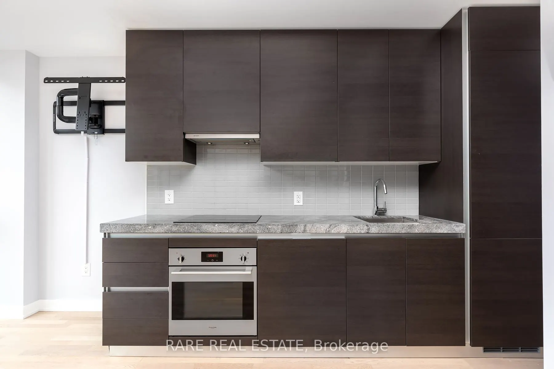 629 King Street W, #629