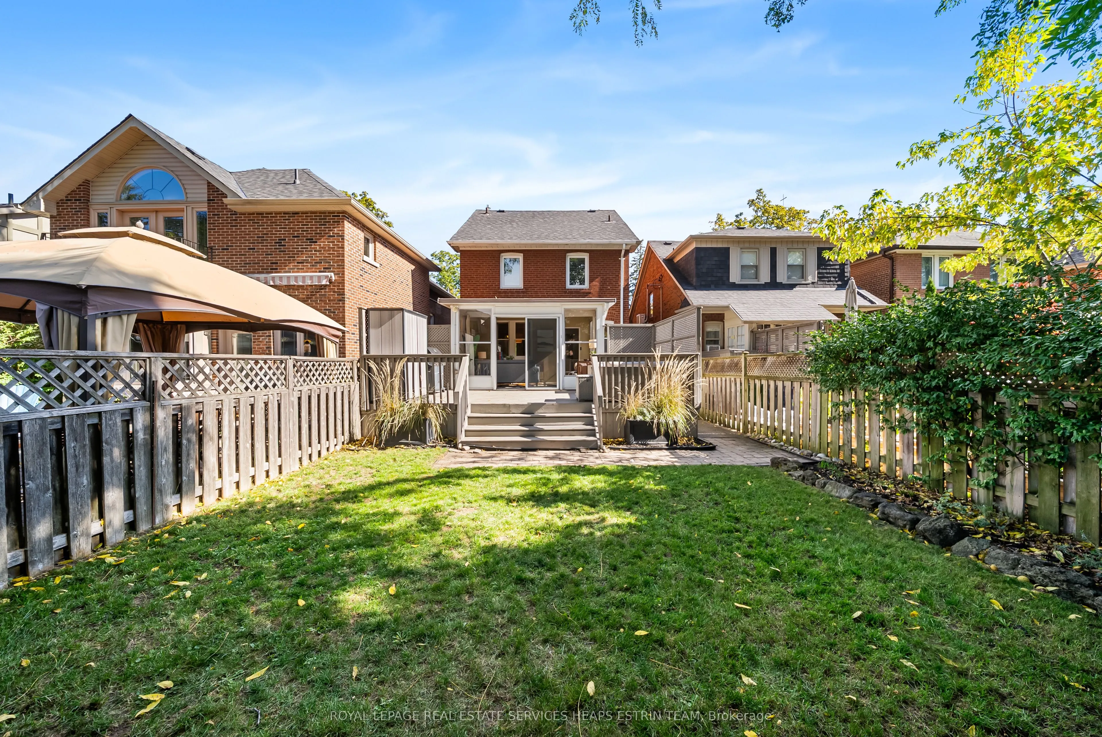 26 MacNaughton Road