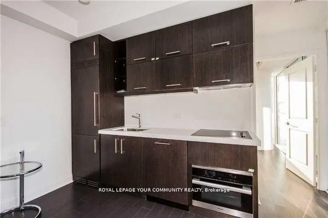 1080 Bay Street, #3708
