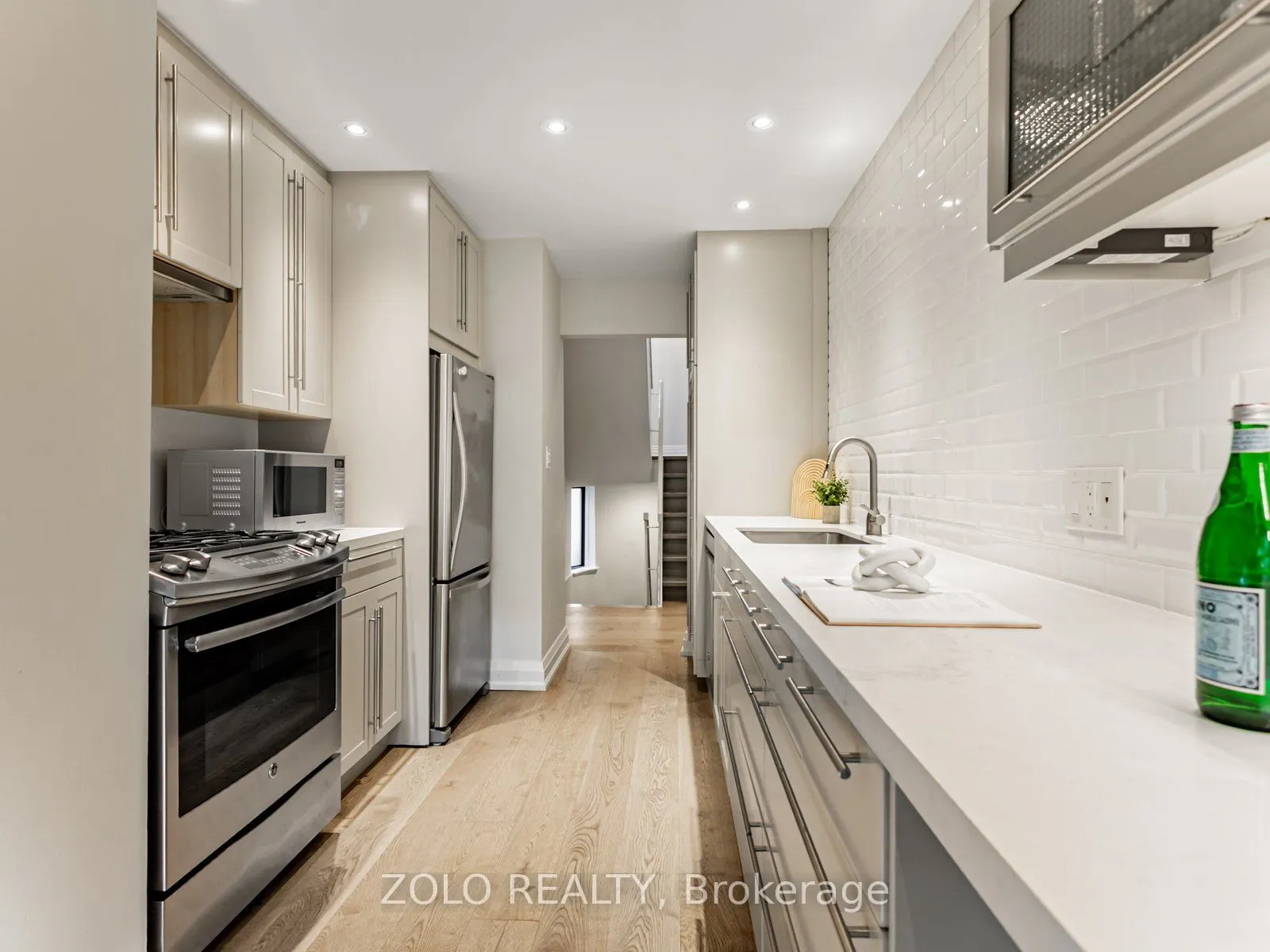 10 Walker Avenue, #109