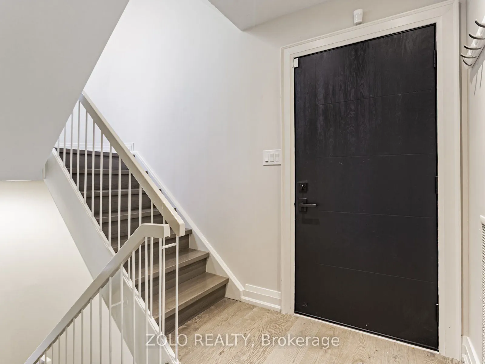 10 Walker Avenue, #109