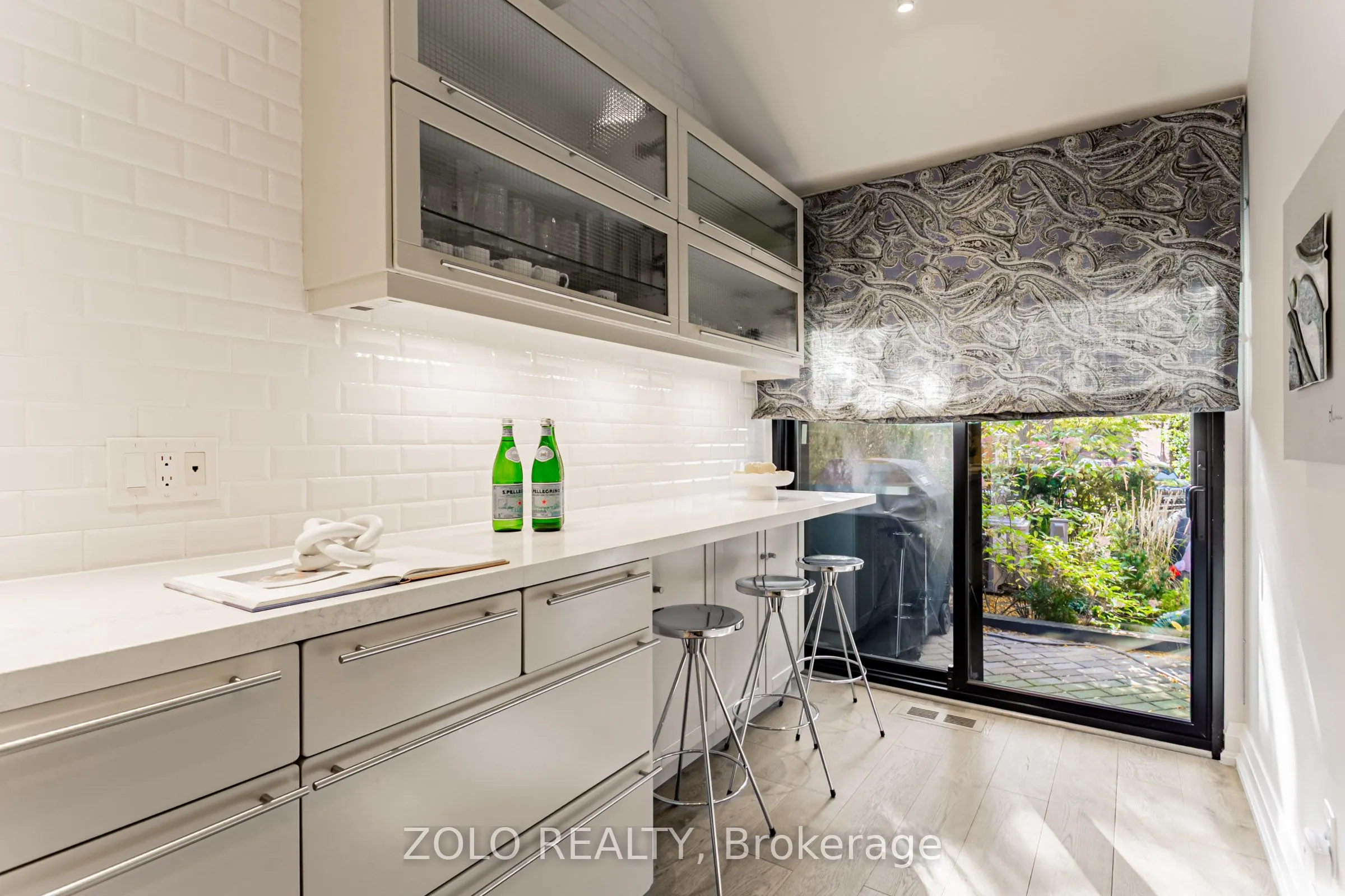 10 Walker Avenue, #109