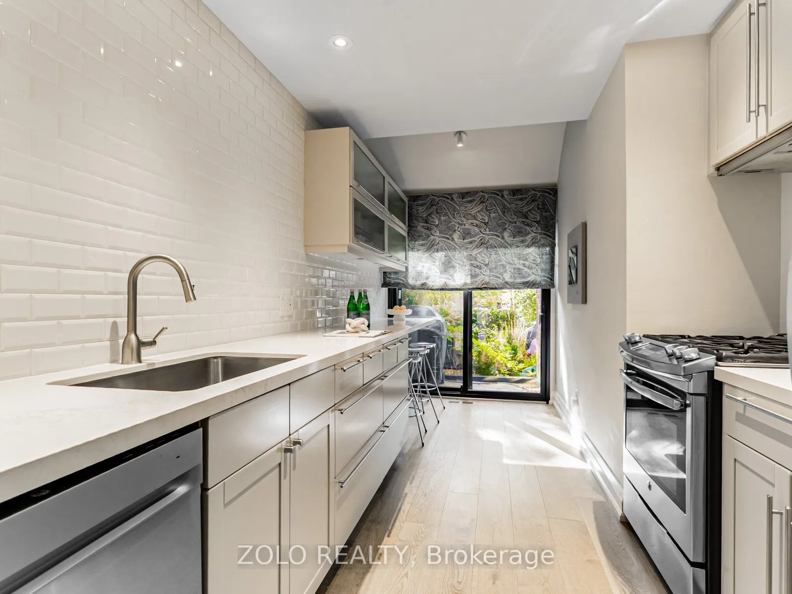 10 Walker Avenue, #109