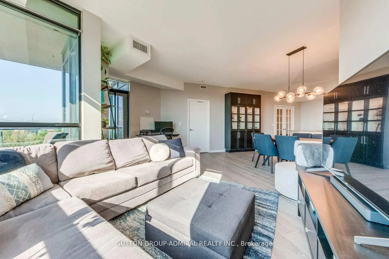 219 Fort York Boulevard, #709