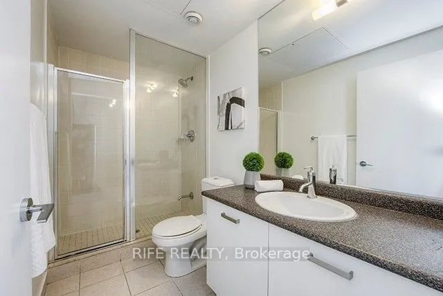 832 Bay Street, #2903