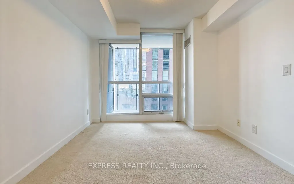 295 Adelaide Street W, #907