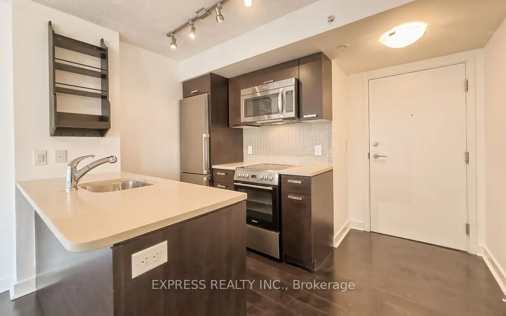 295 Adelaide Street W, #907
