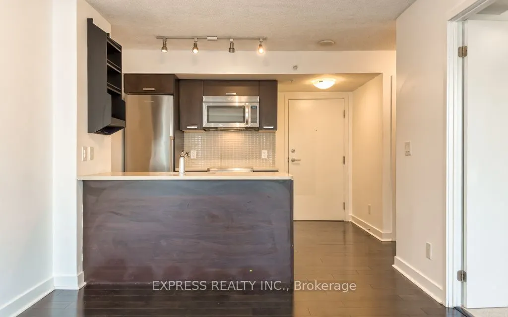 295 Adelaide Street W, #907