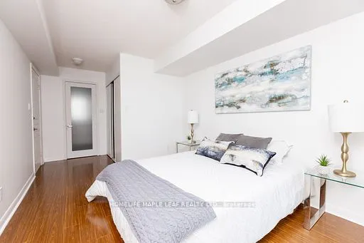 323 Richmond Street E, #407