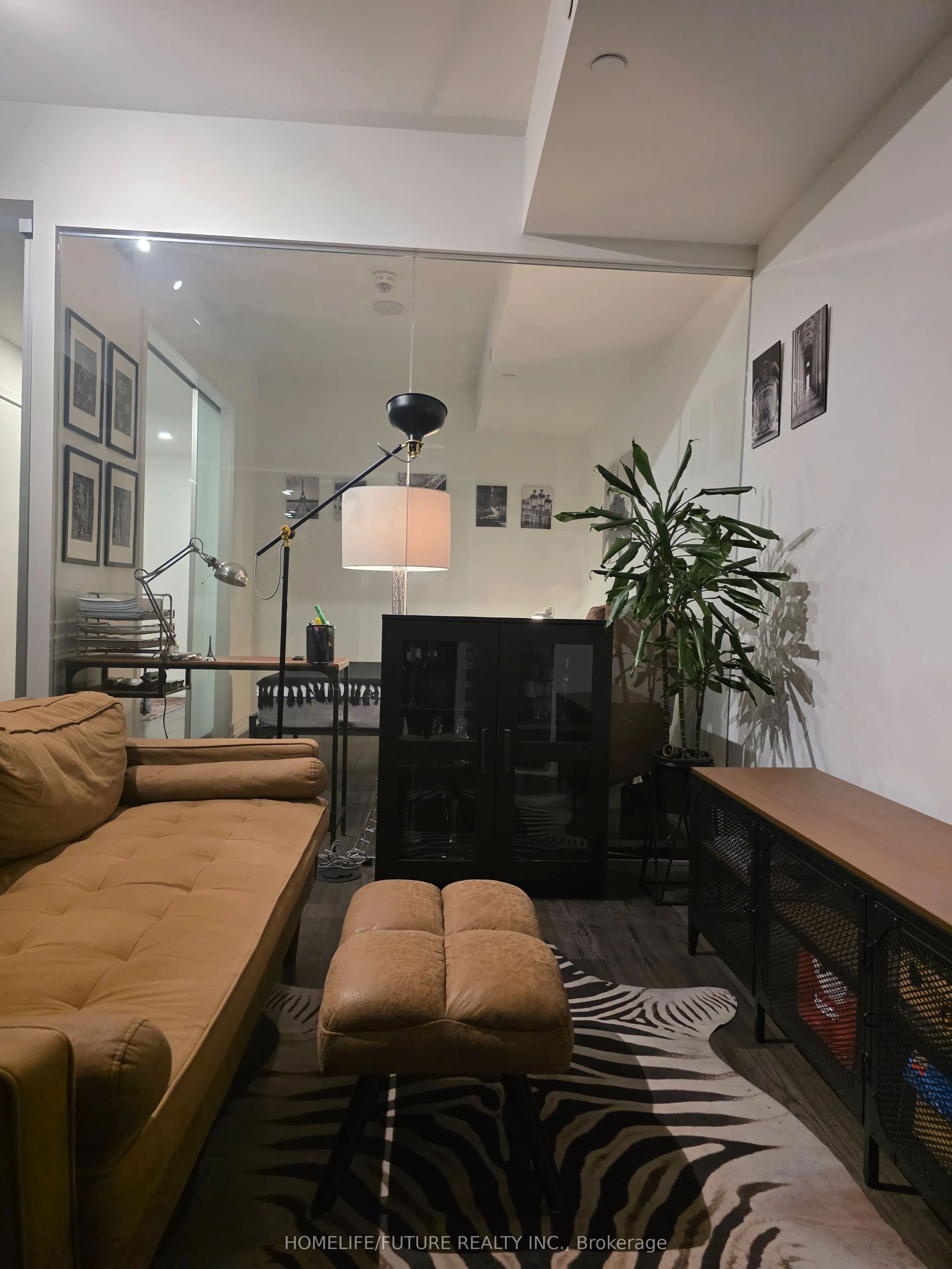 33 Helendale Avenue, #1602