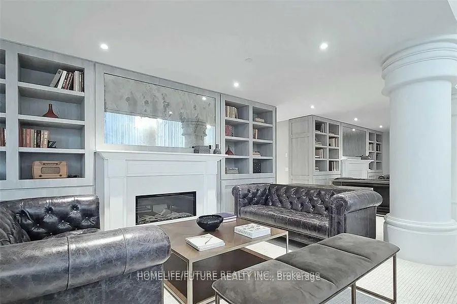 33 Helendale Avenue, #1602
