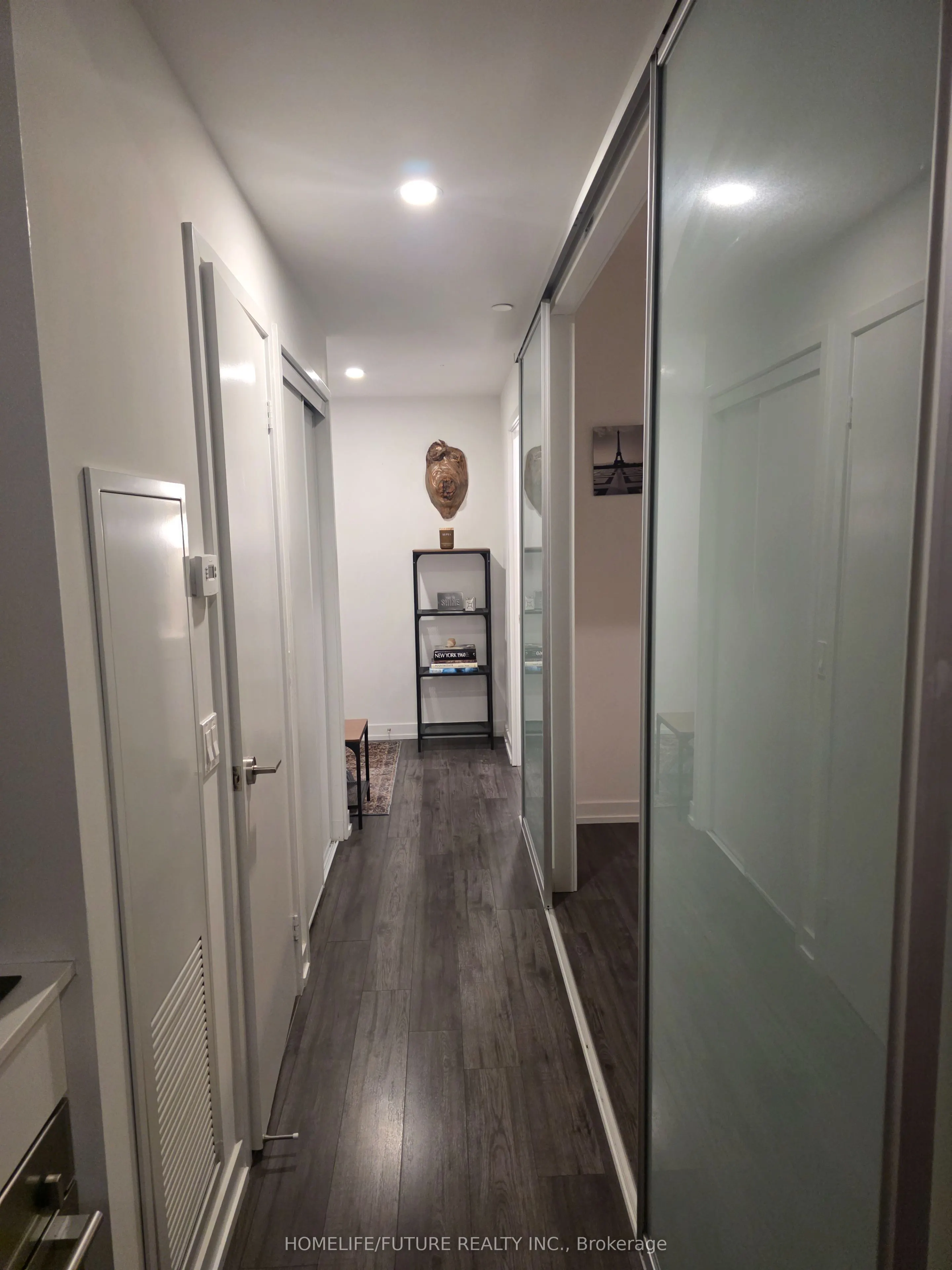 33 Helendale Avenue, #1602