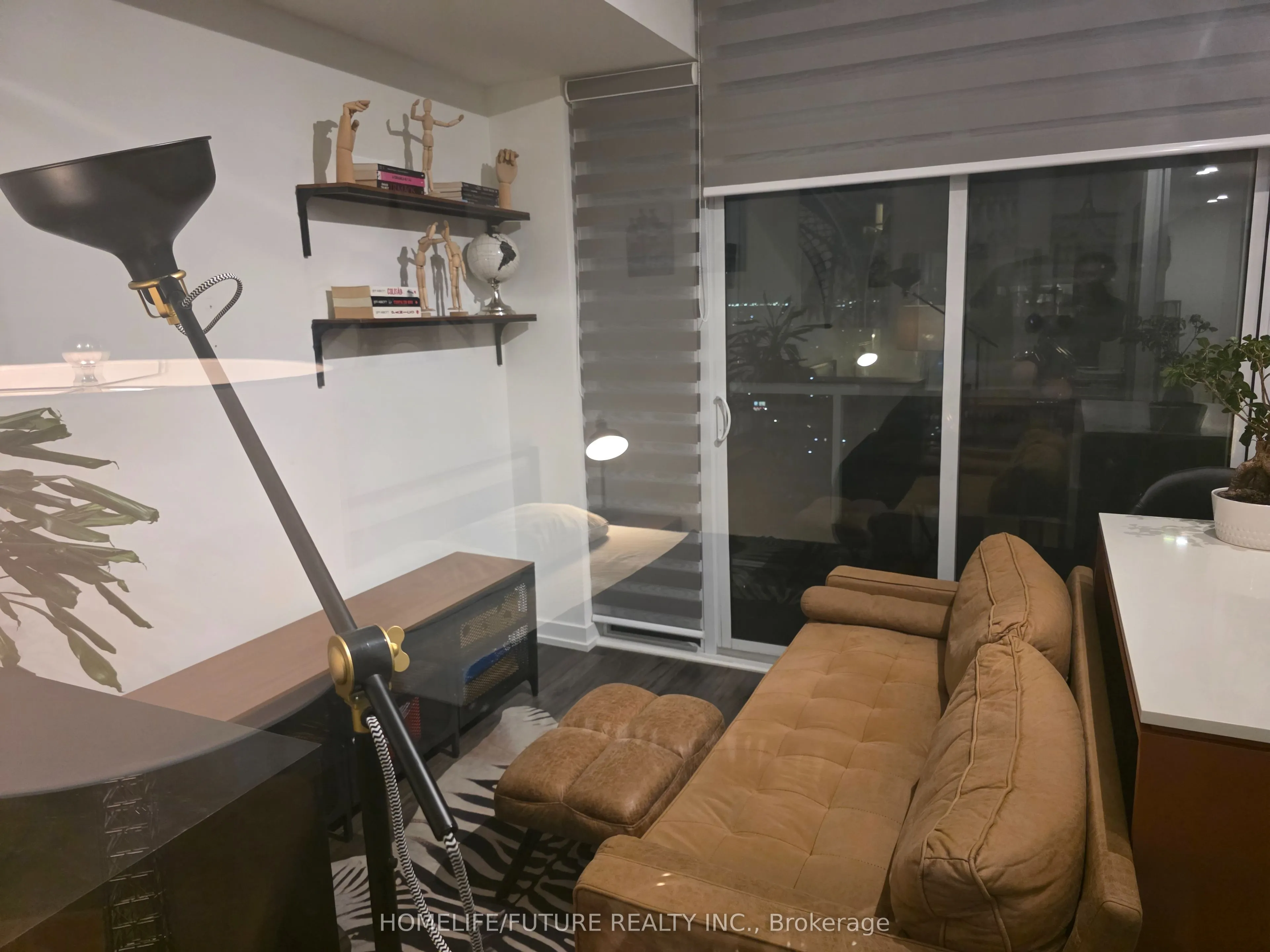 33 Helendale Avenue, #1602