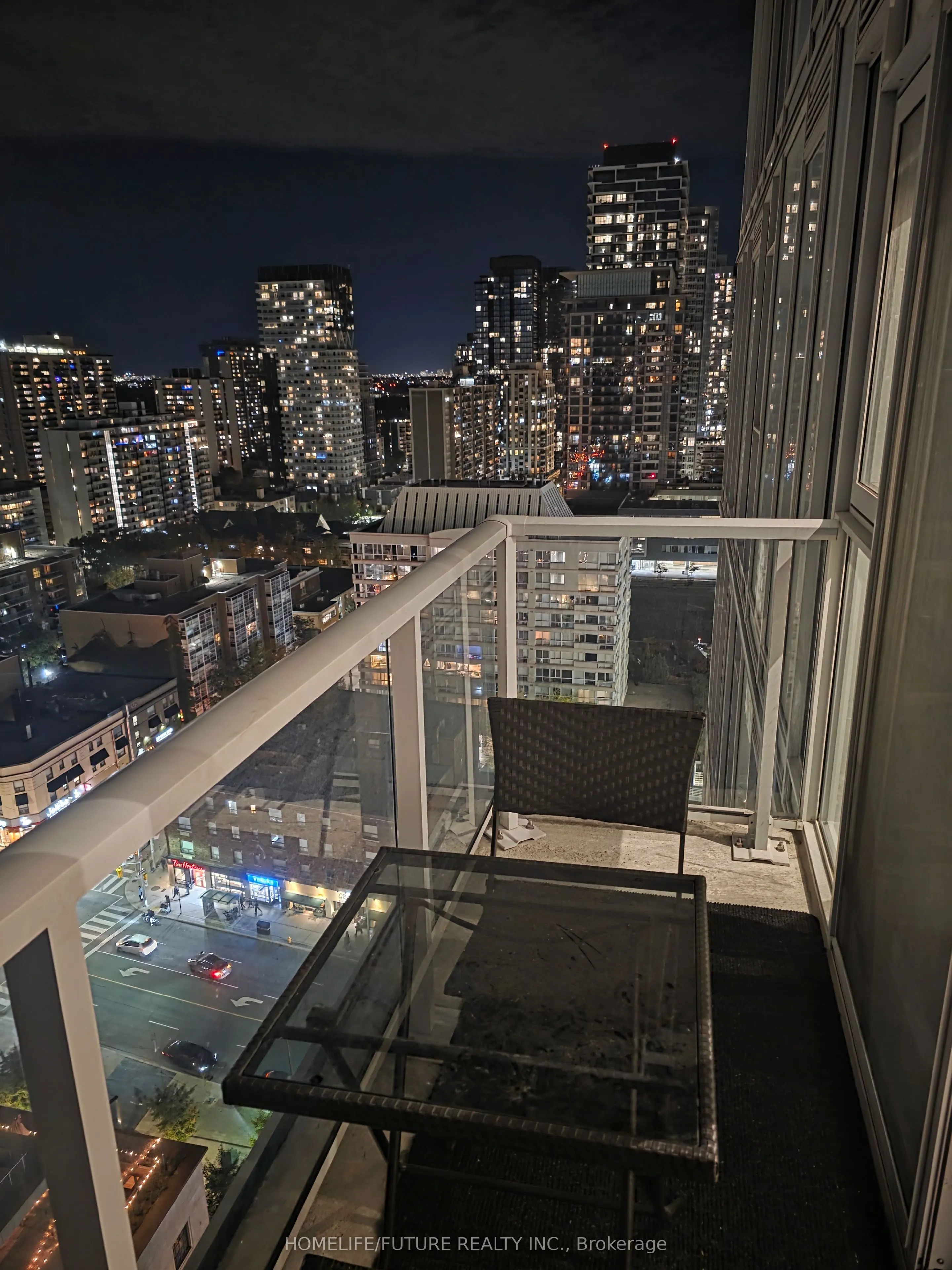33 Helendale Avenue, #1602