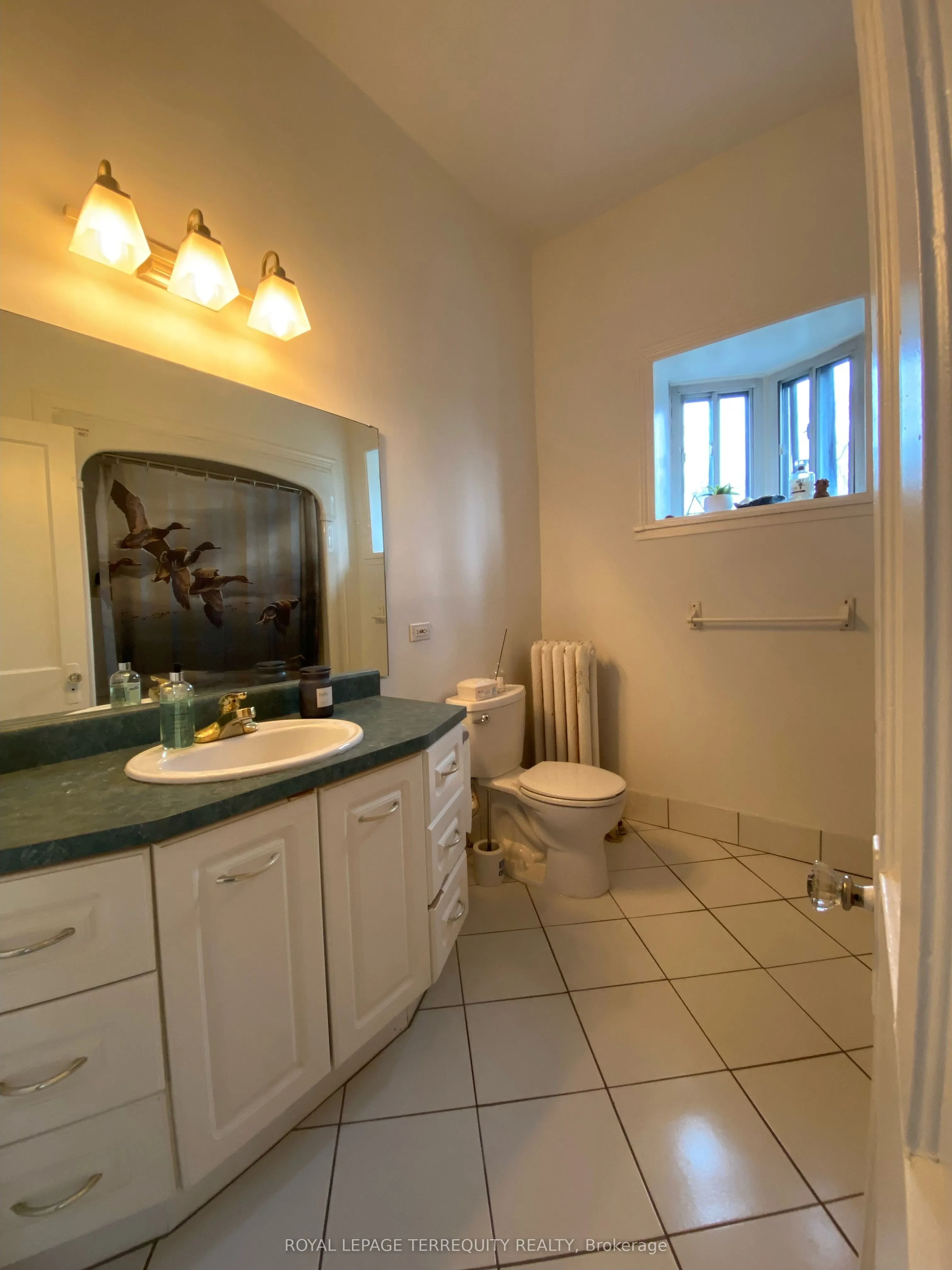 42 Keewatin Avenue, #2nd Floor