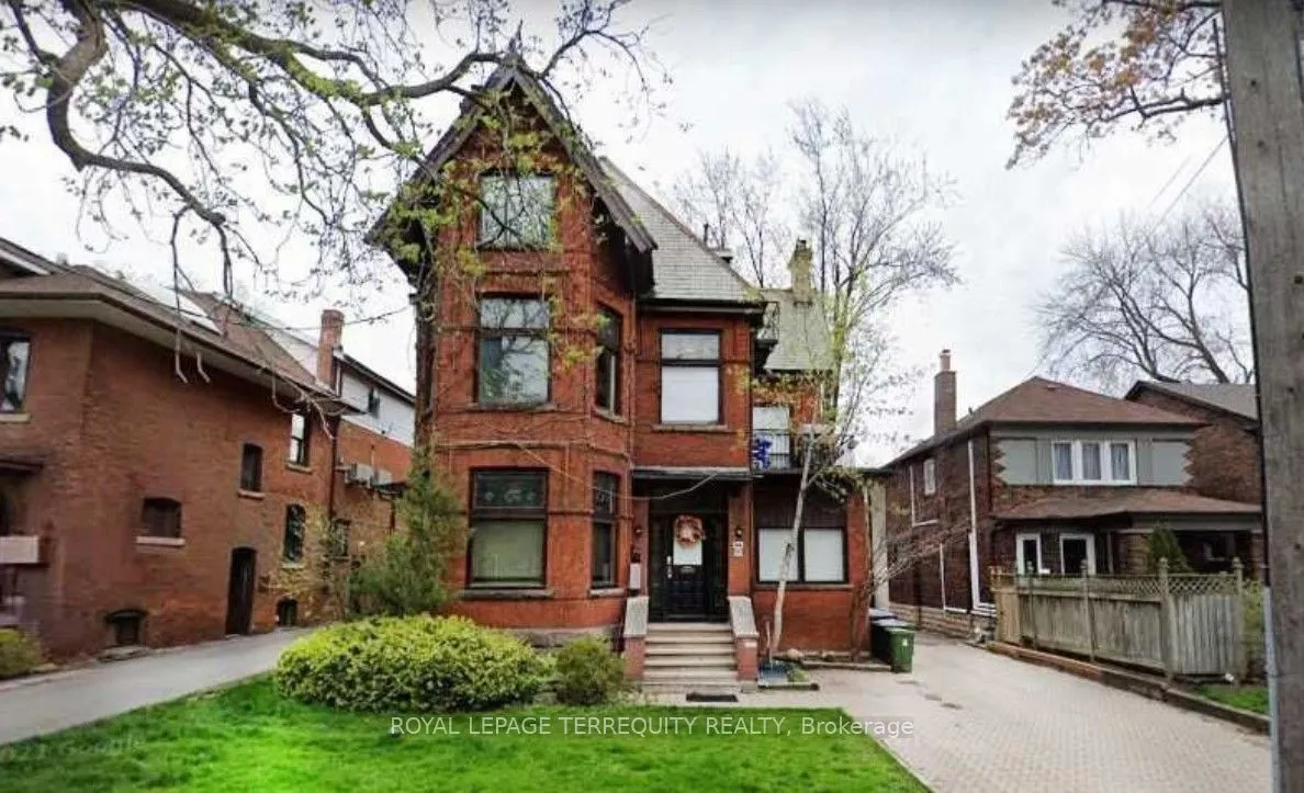 42 Keewatin Avenue, #2nd Floor