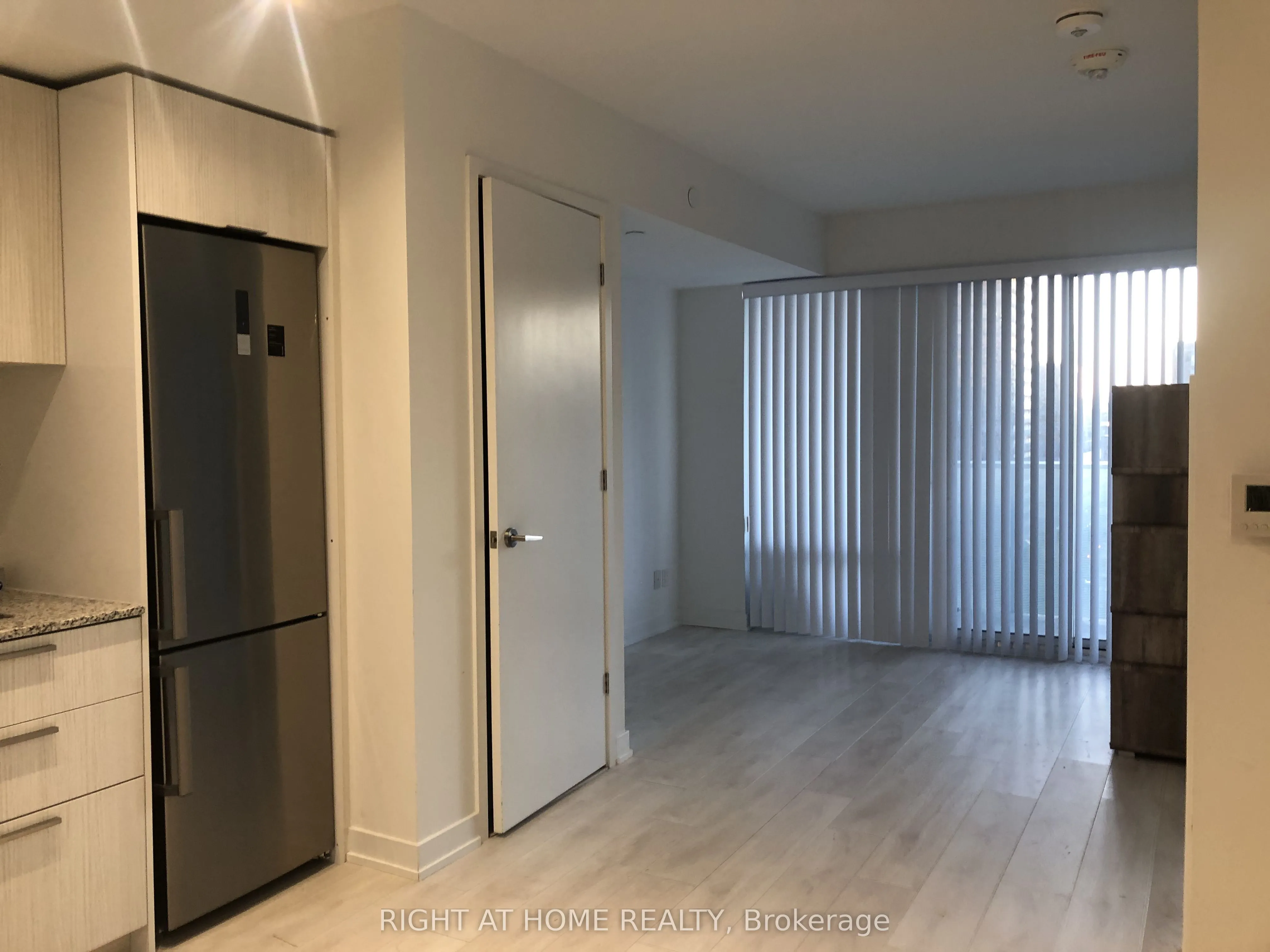 501 Yonge Street, #901