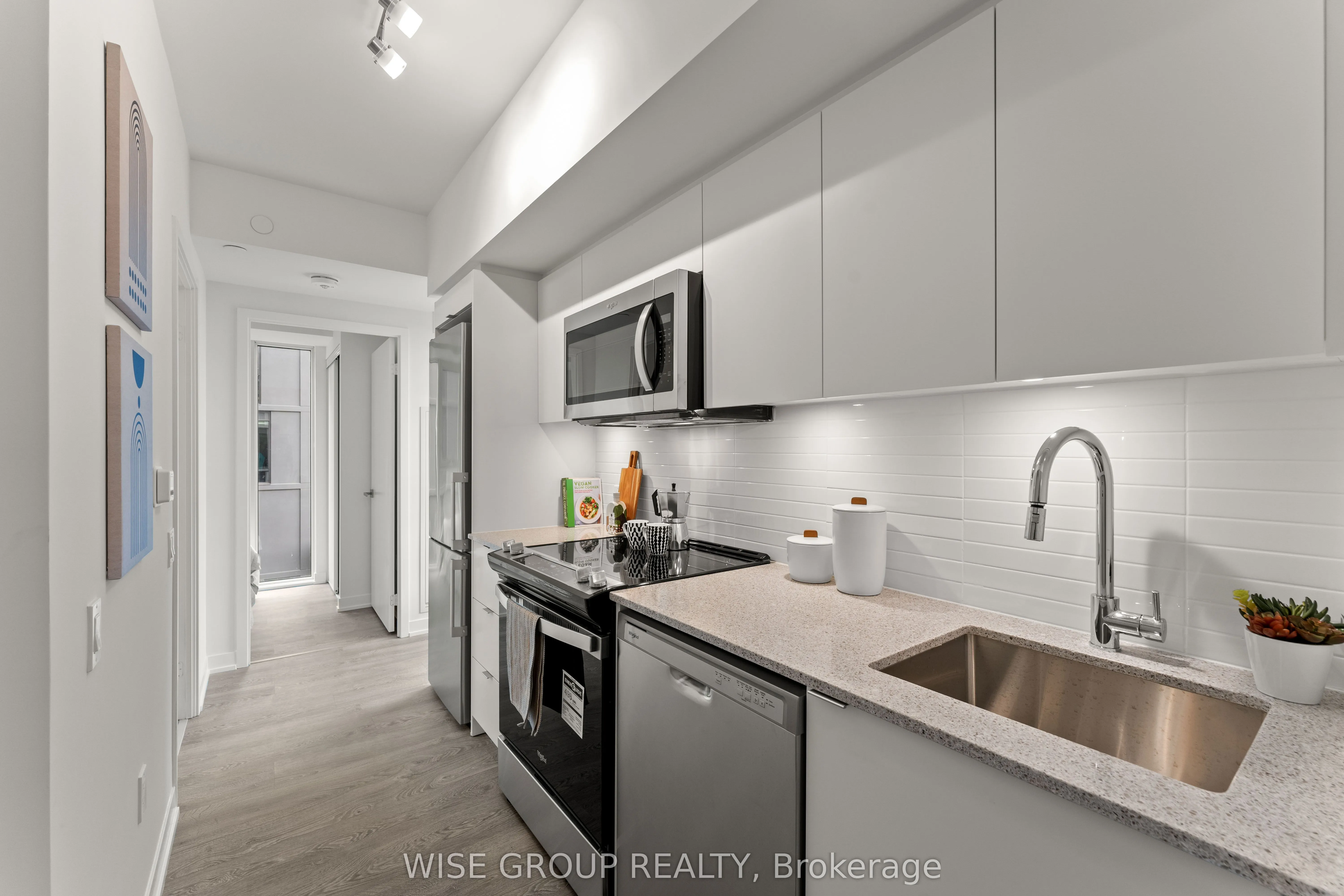 500 Wilson Avenue, #906