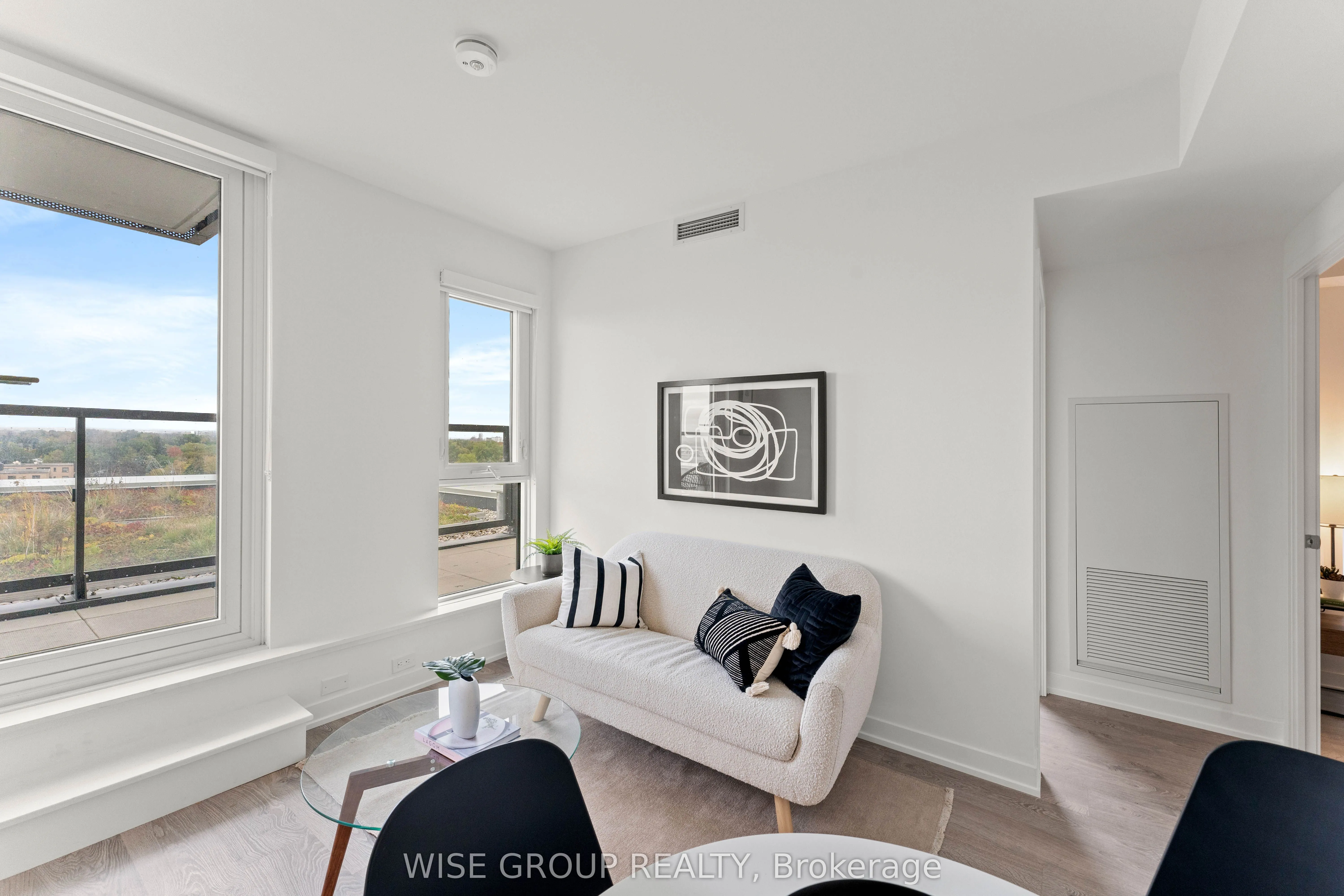 500 Wilson Avenue, #906