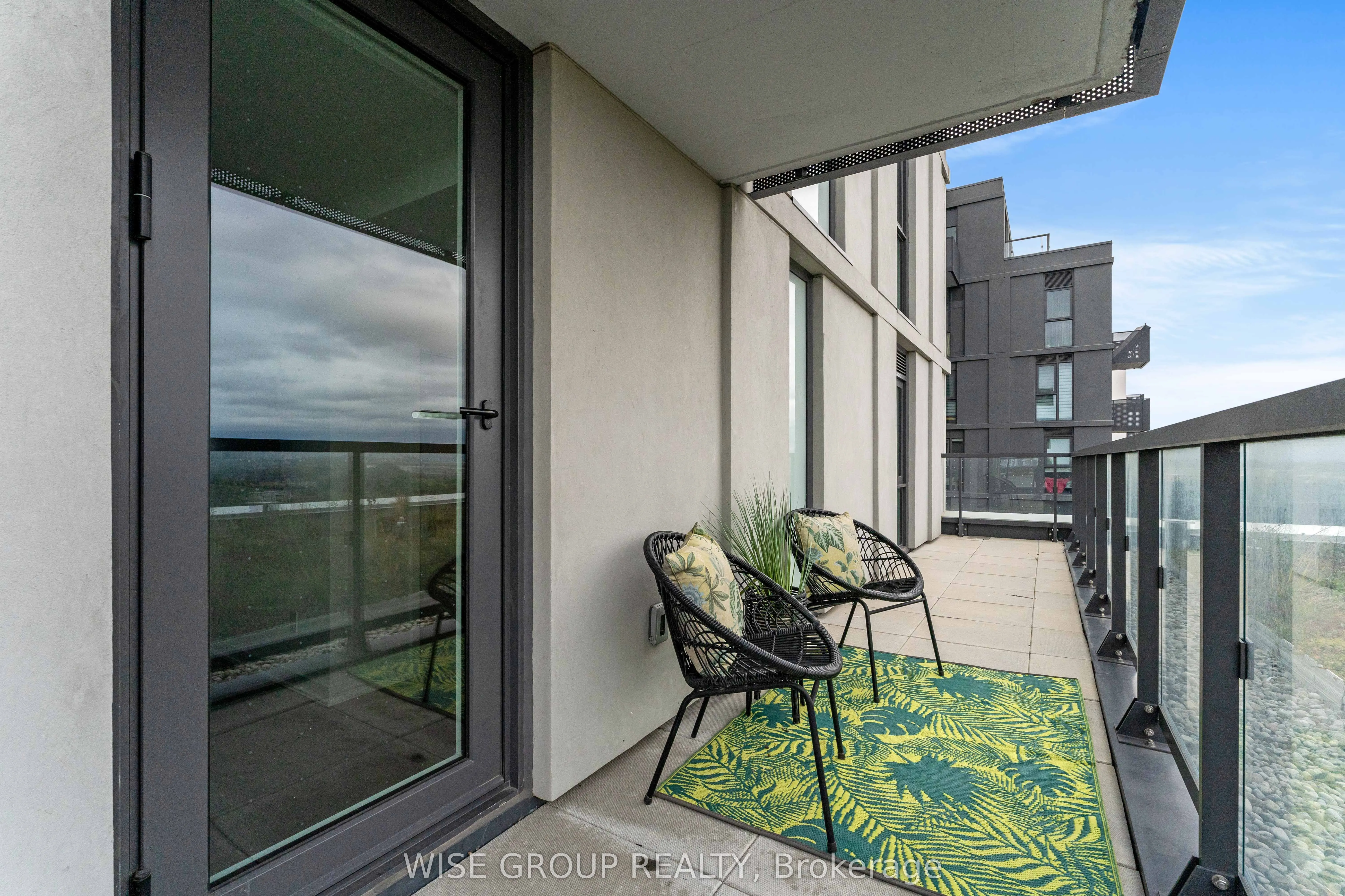 500 Wilson Avenue, #906