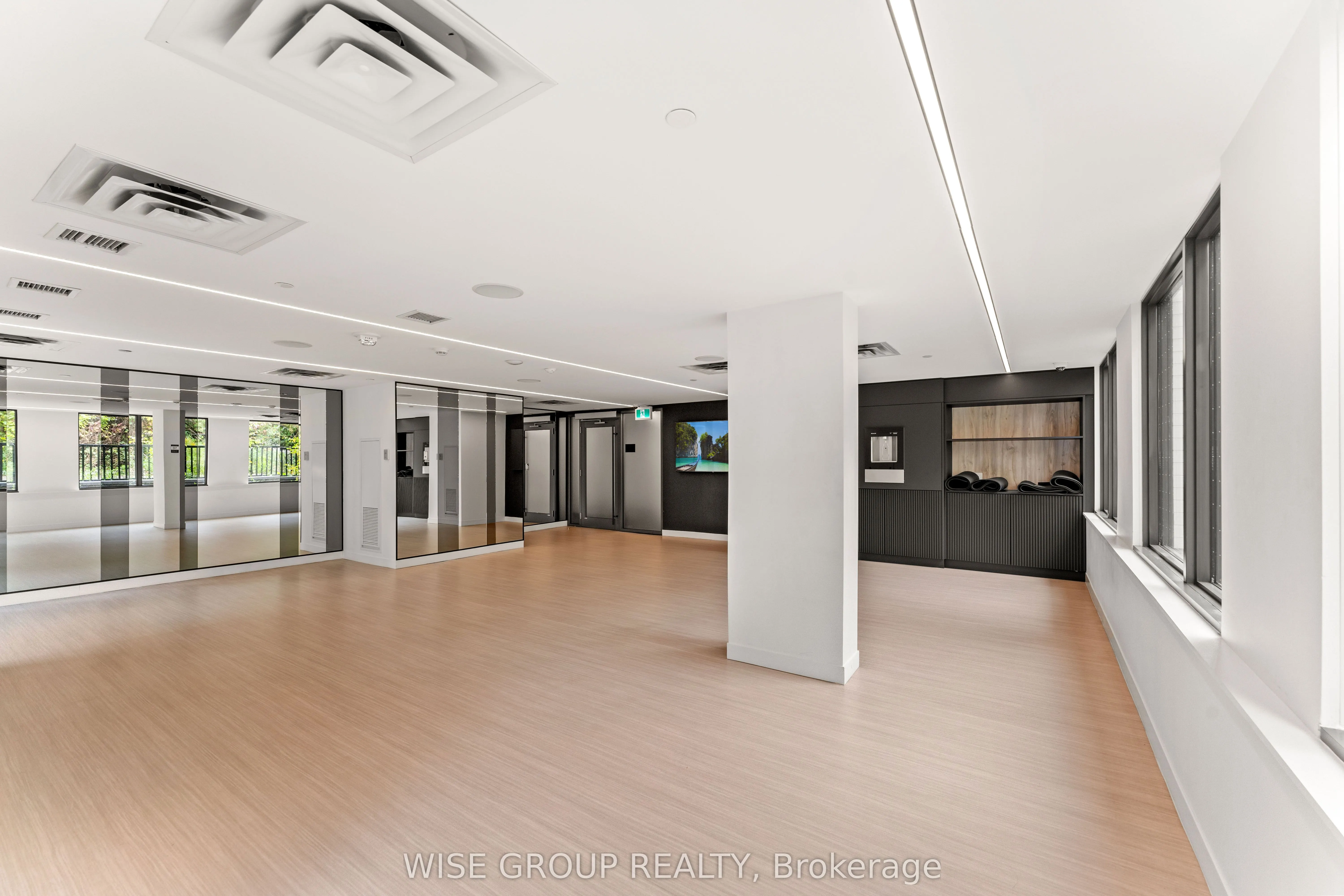 500 Wilson Avenue, #906